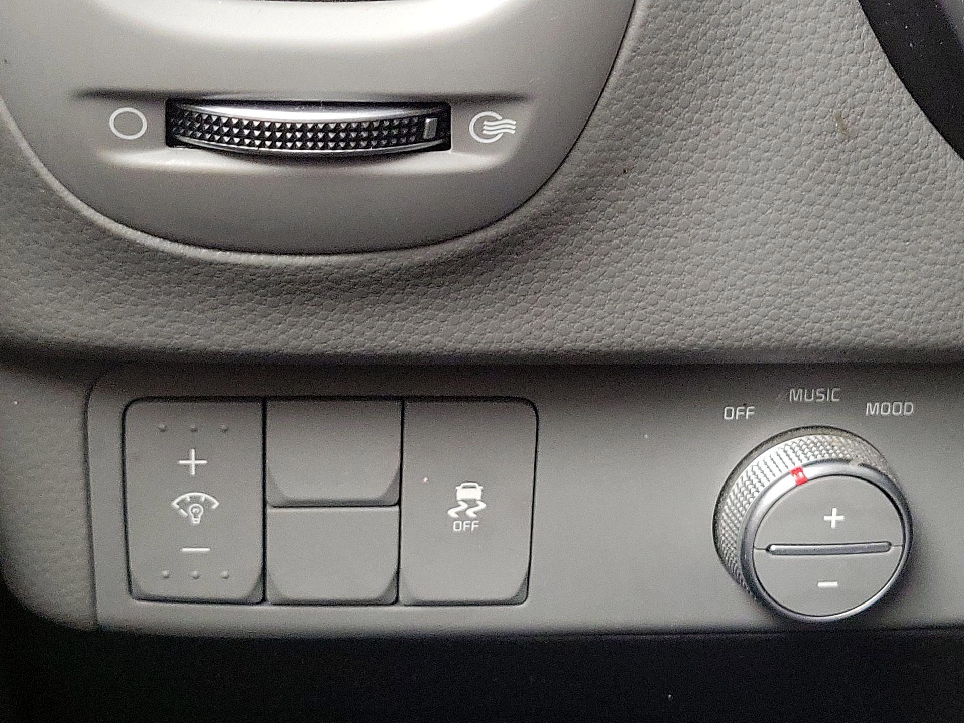 Thumbnail: 2016 Kia Soul - 13
