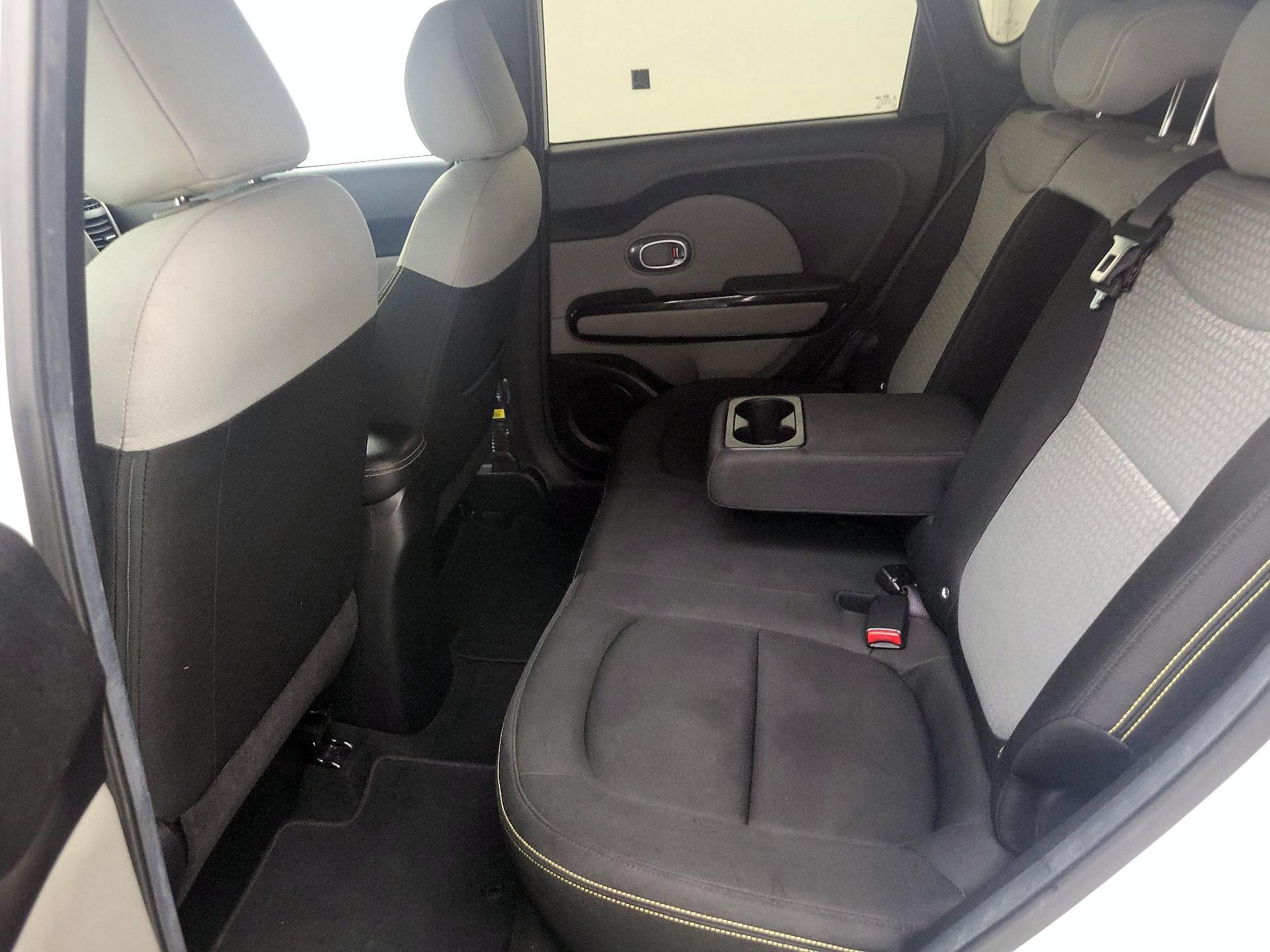 Thumbnail: 2016 Kia Soul - 20