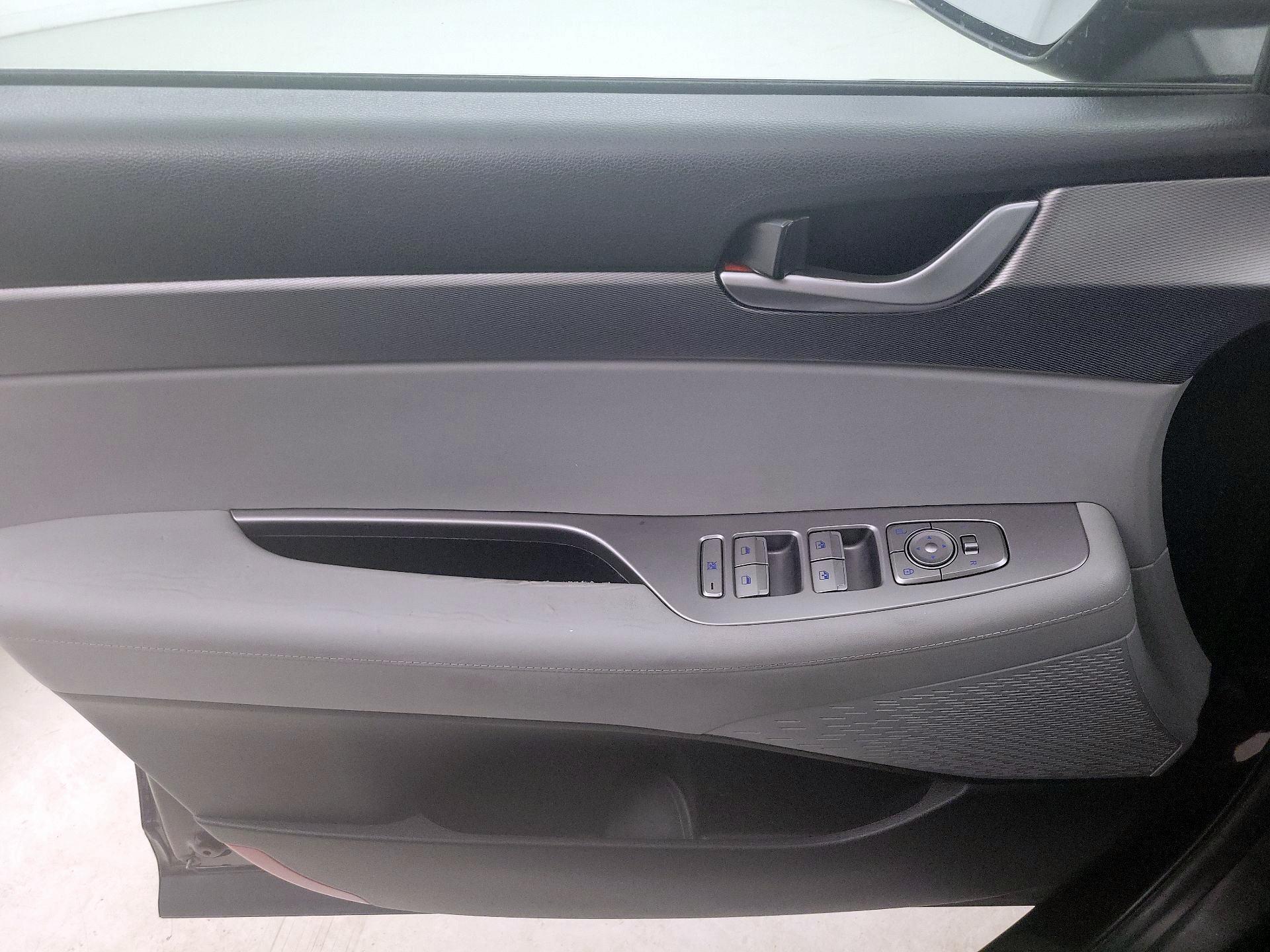 Thumbnail: 2020 Hyundai Palisade - 12