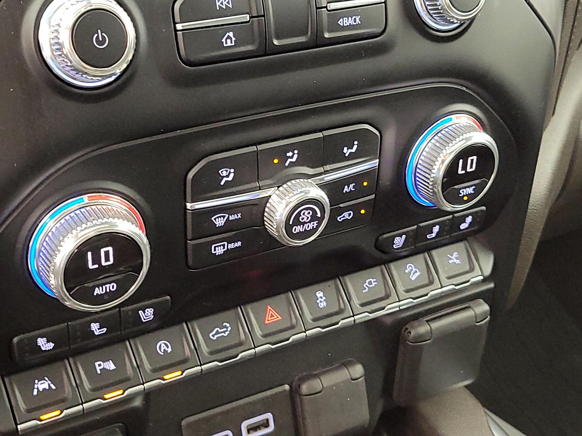 Thumbnail: 2020 GMC Sierra 1500 - 16