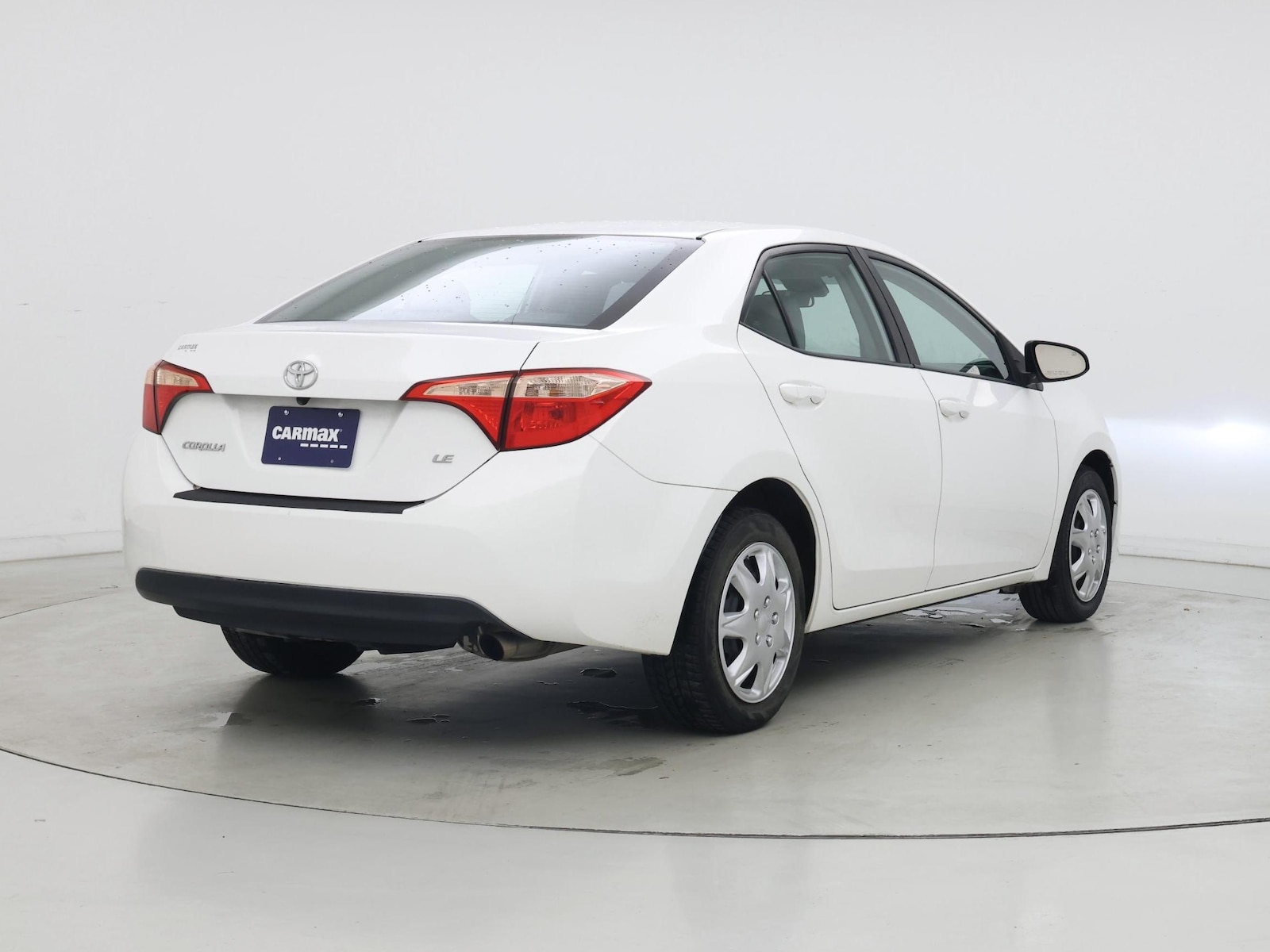 2017 Toyota Corolla LE - Photo 9