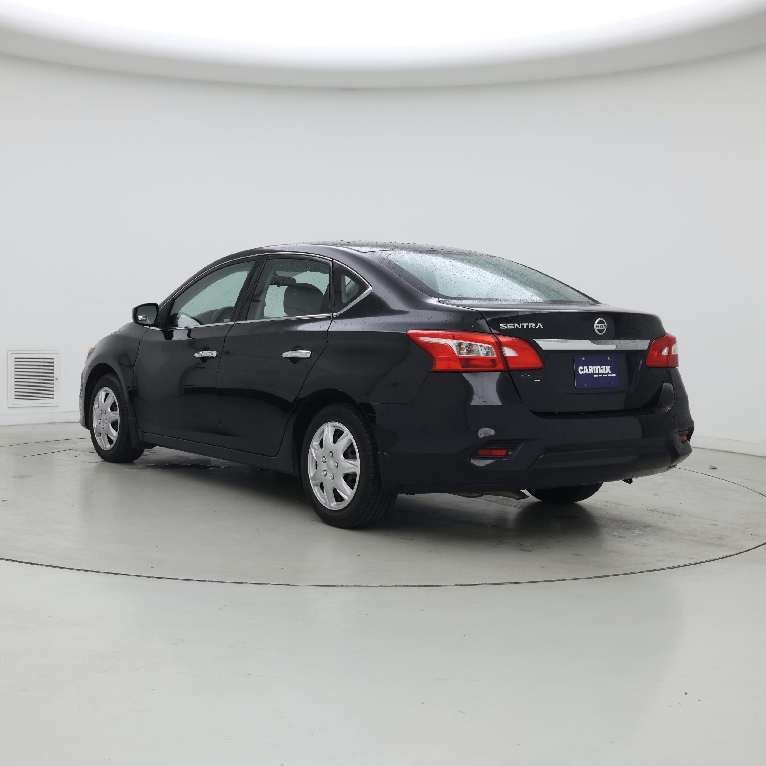 Thumbnail: 2017 Nissan Sentra - 2