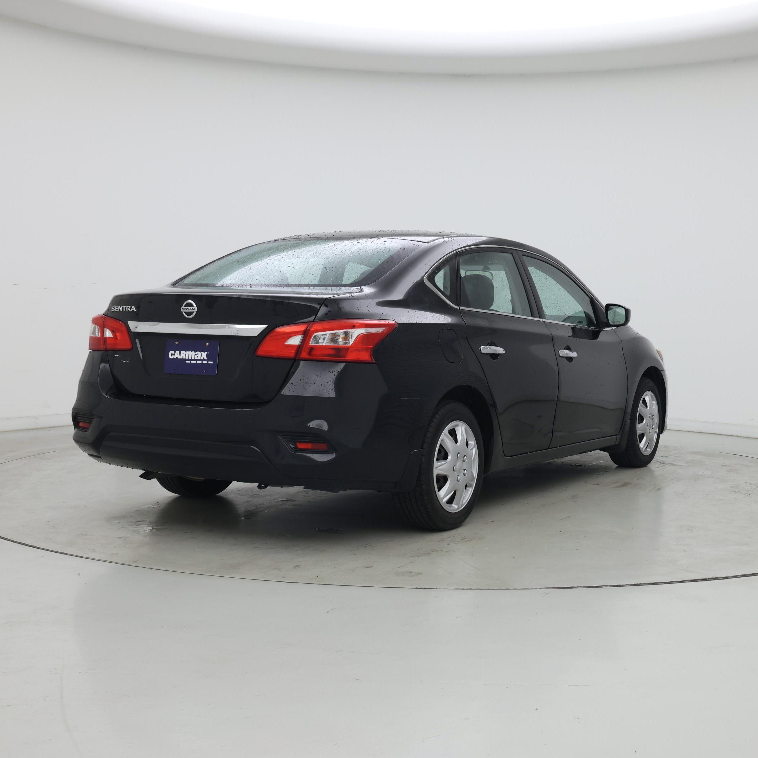 Thumbnail: 2017 Nissan Sentra - 8