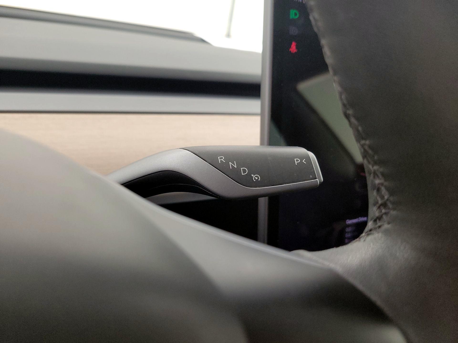 Thumbnail: 2023 Tesla Model 3 - 17