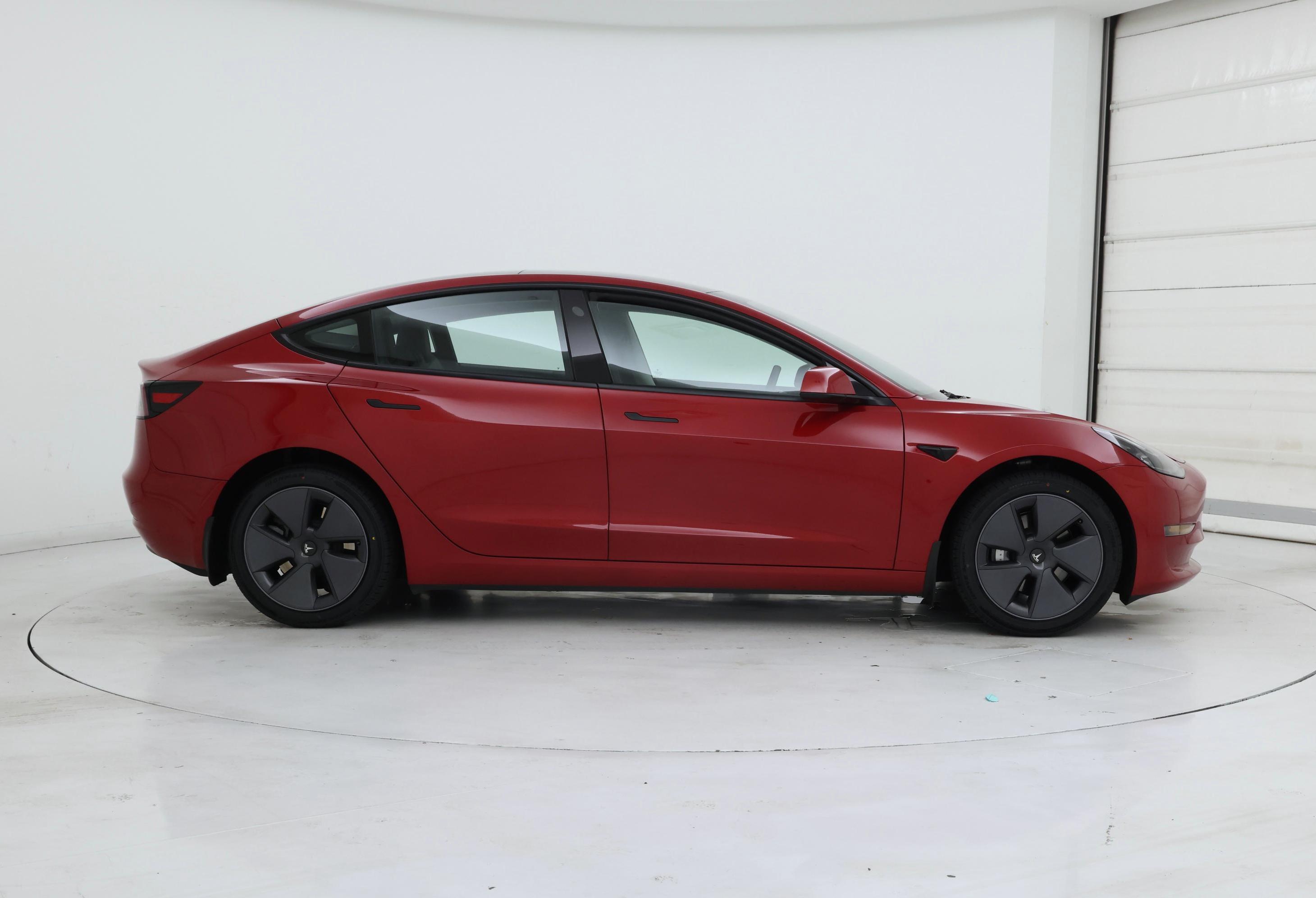 Thumbnail: 2023 Tesla Model 3 - 7