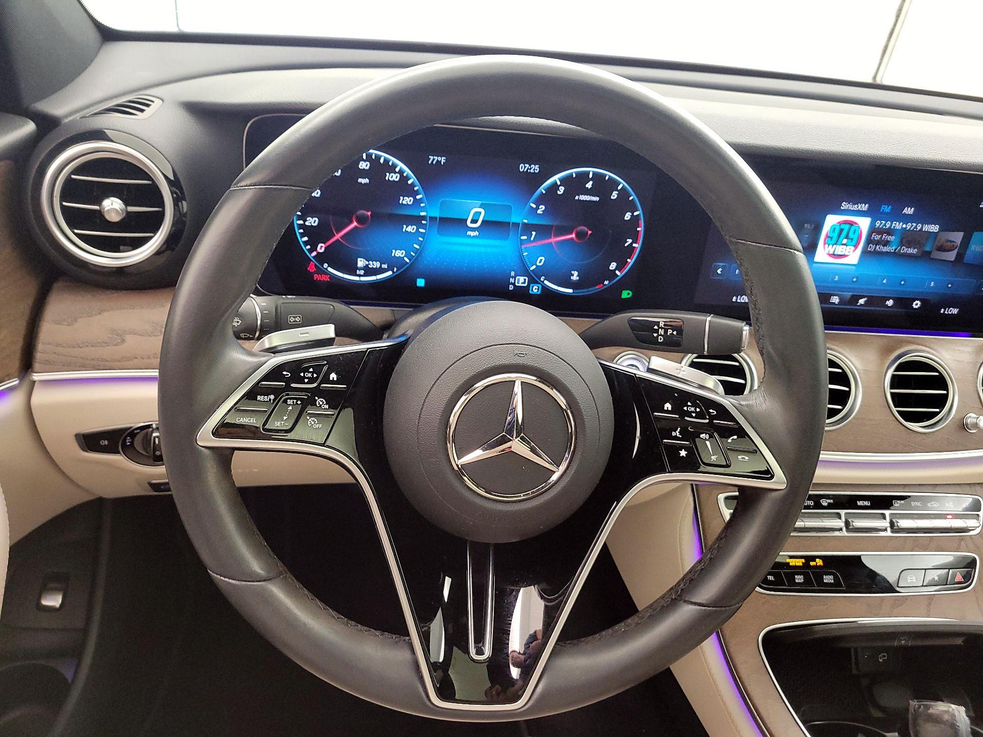 Thumbnail: 2022 Mercedes-Benz E-Class - 10