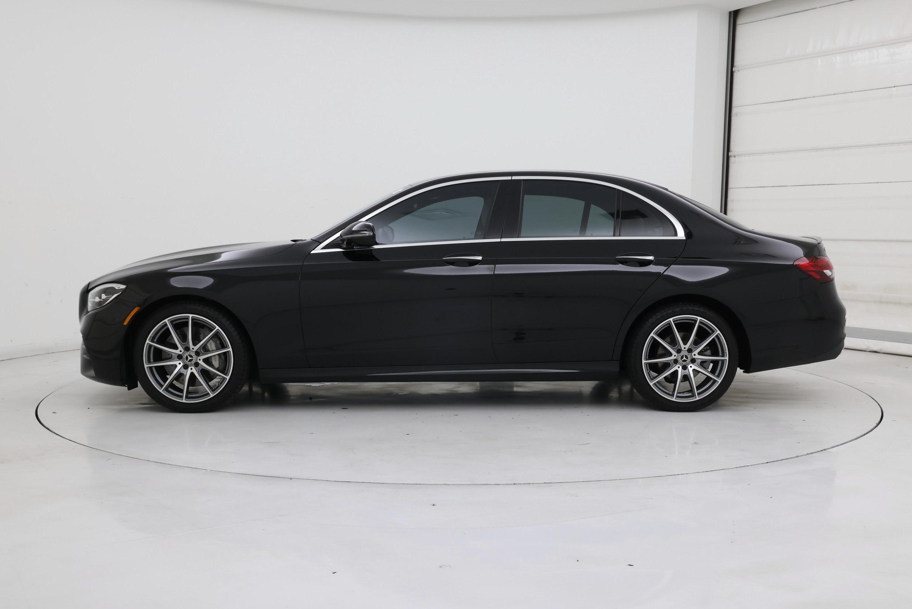 Thumbnail: 2022 Mercedes-Benz E-Class - 3