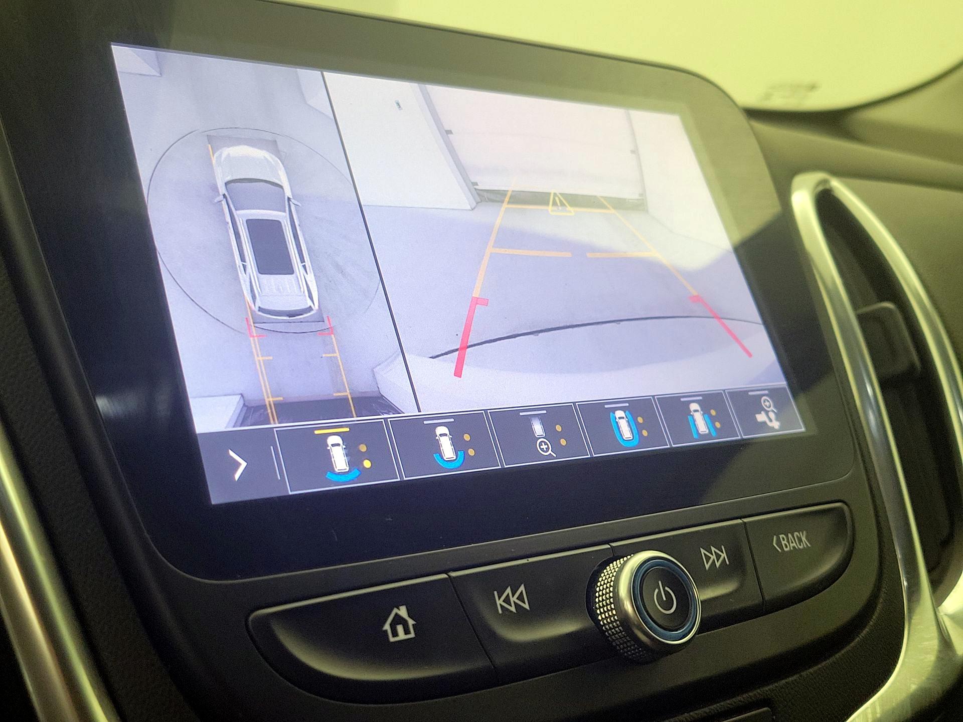 Thumbnail: 2020 Chevrolet Equinox - 15