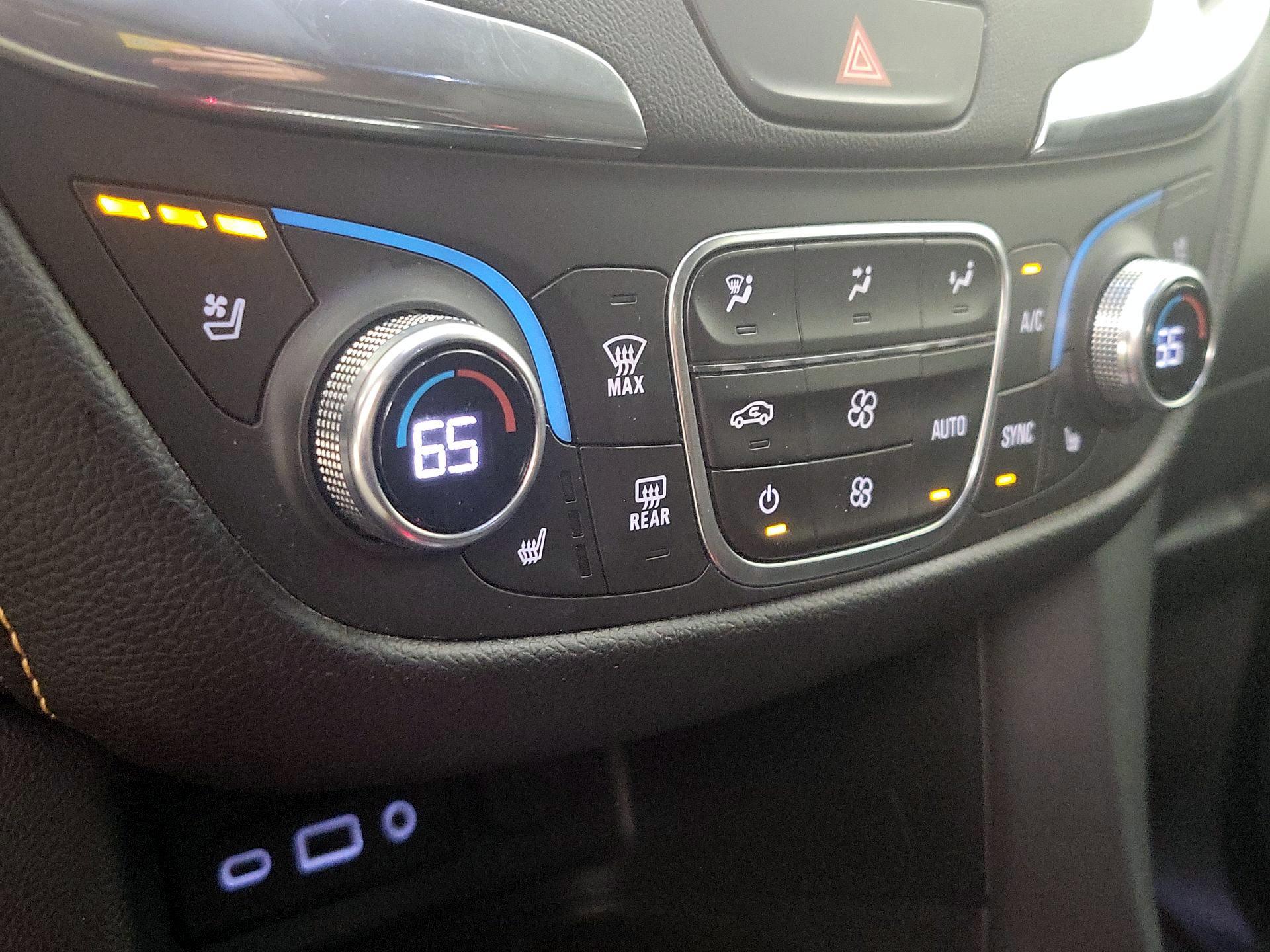 Thumbnail: 2020 Chevrolet Equinox - 17
