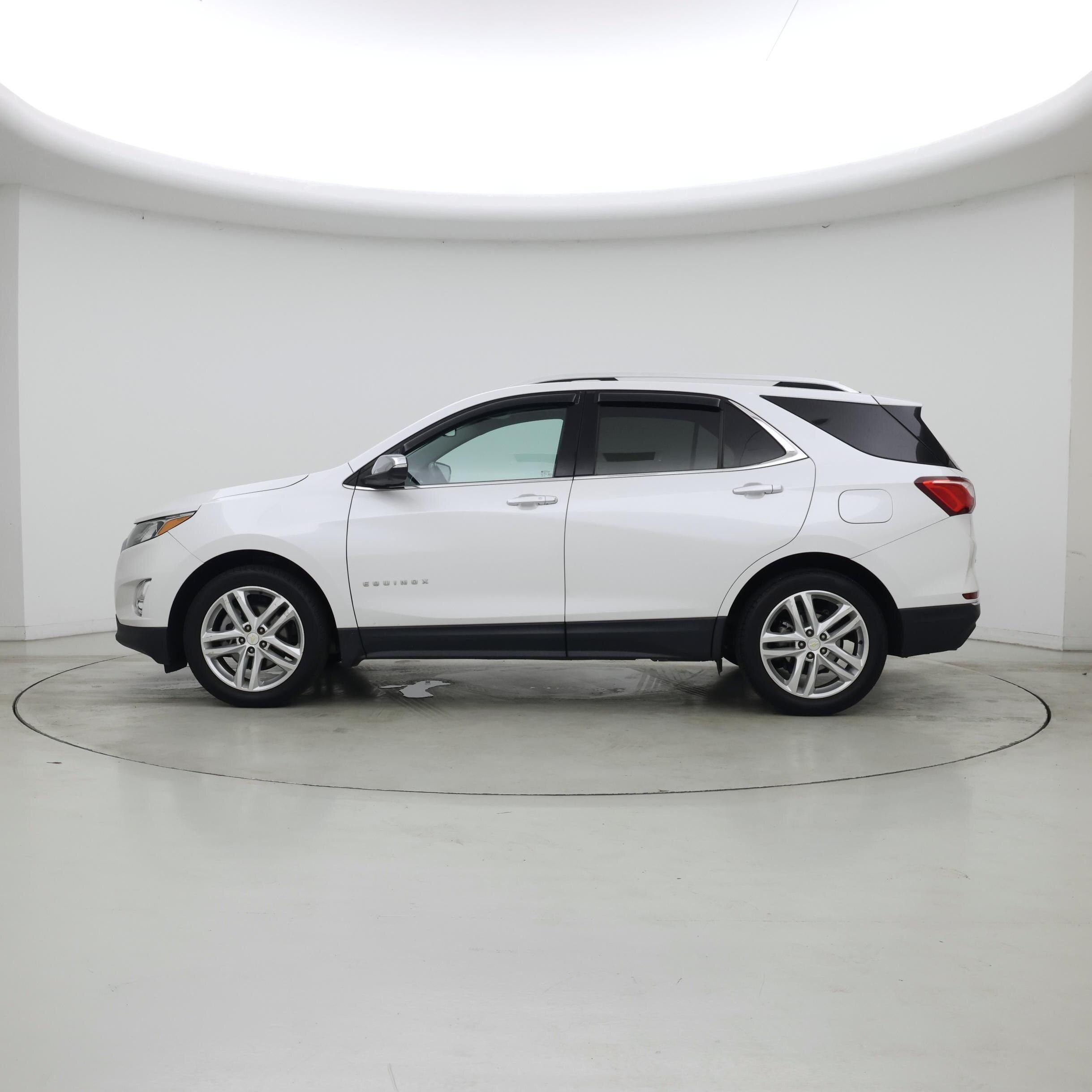 Thumbnail: 2020 Chevrolet Equinox - 3