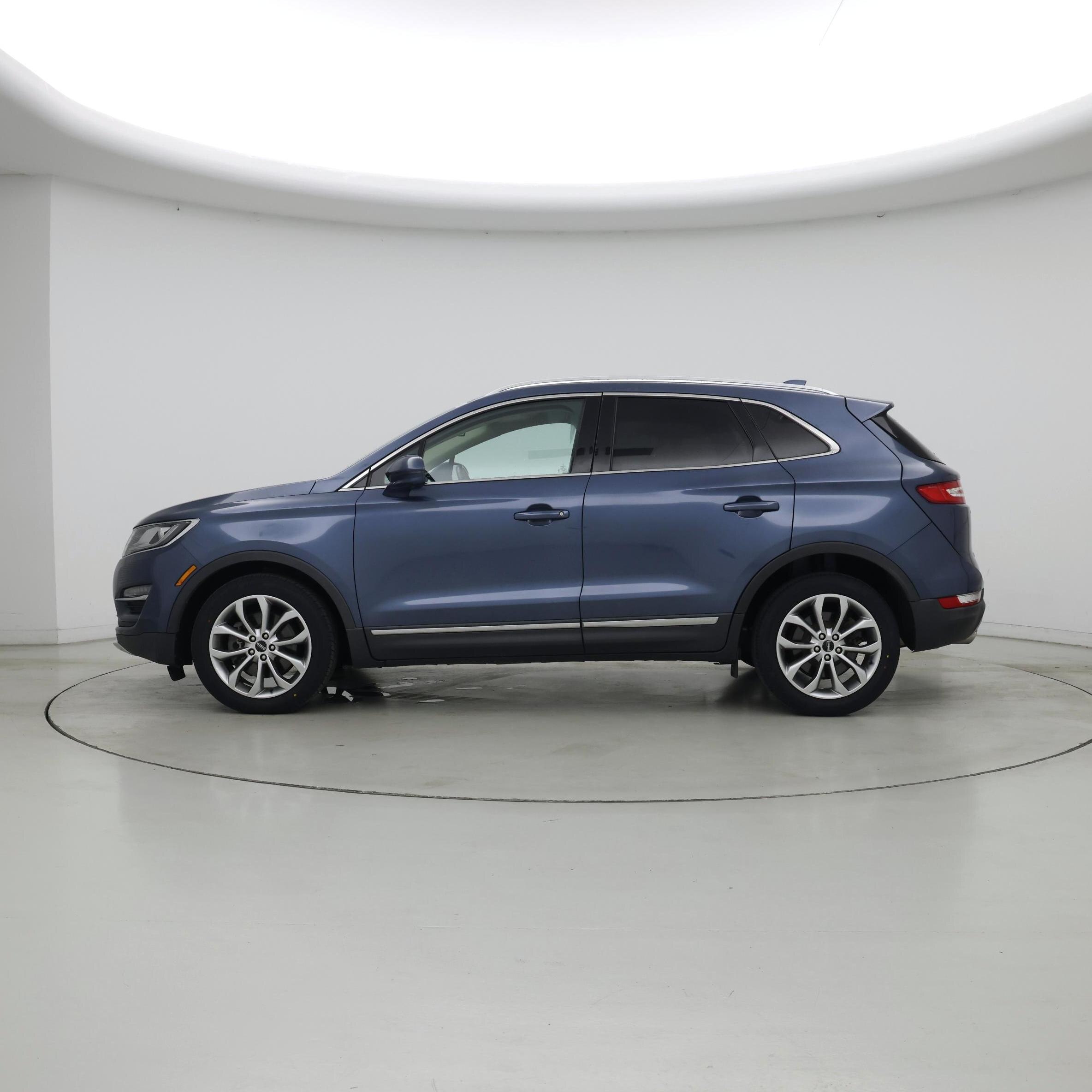 Thumbnail: 2018 Lincoln MKC - 3