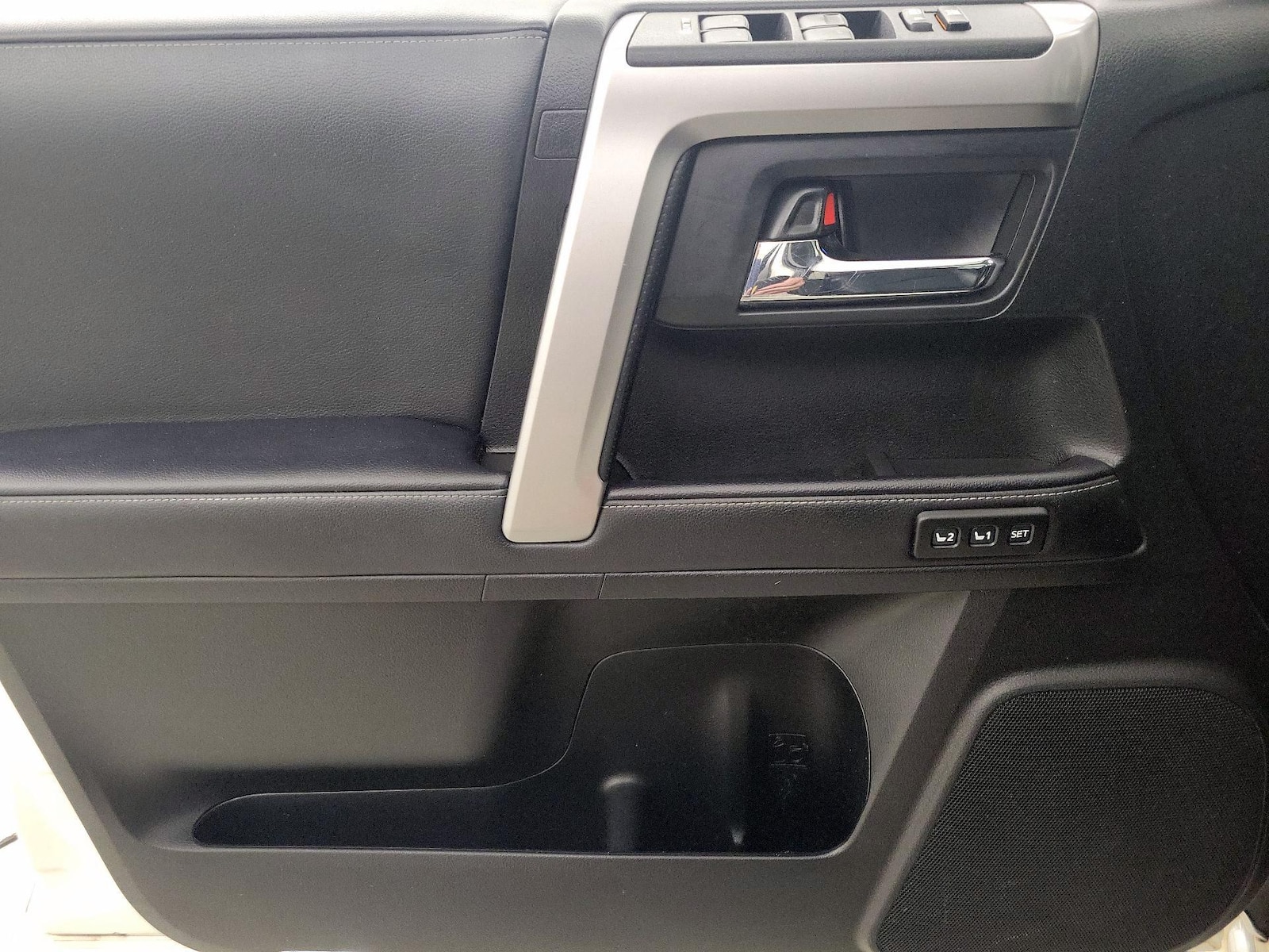 2022 Toyota 4Runner Limited - Photo 13