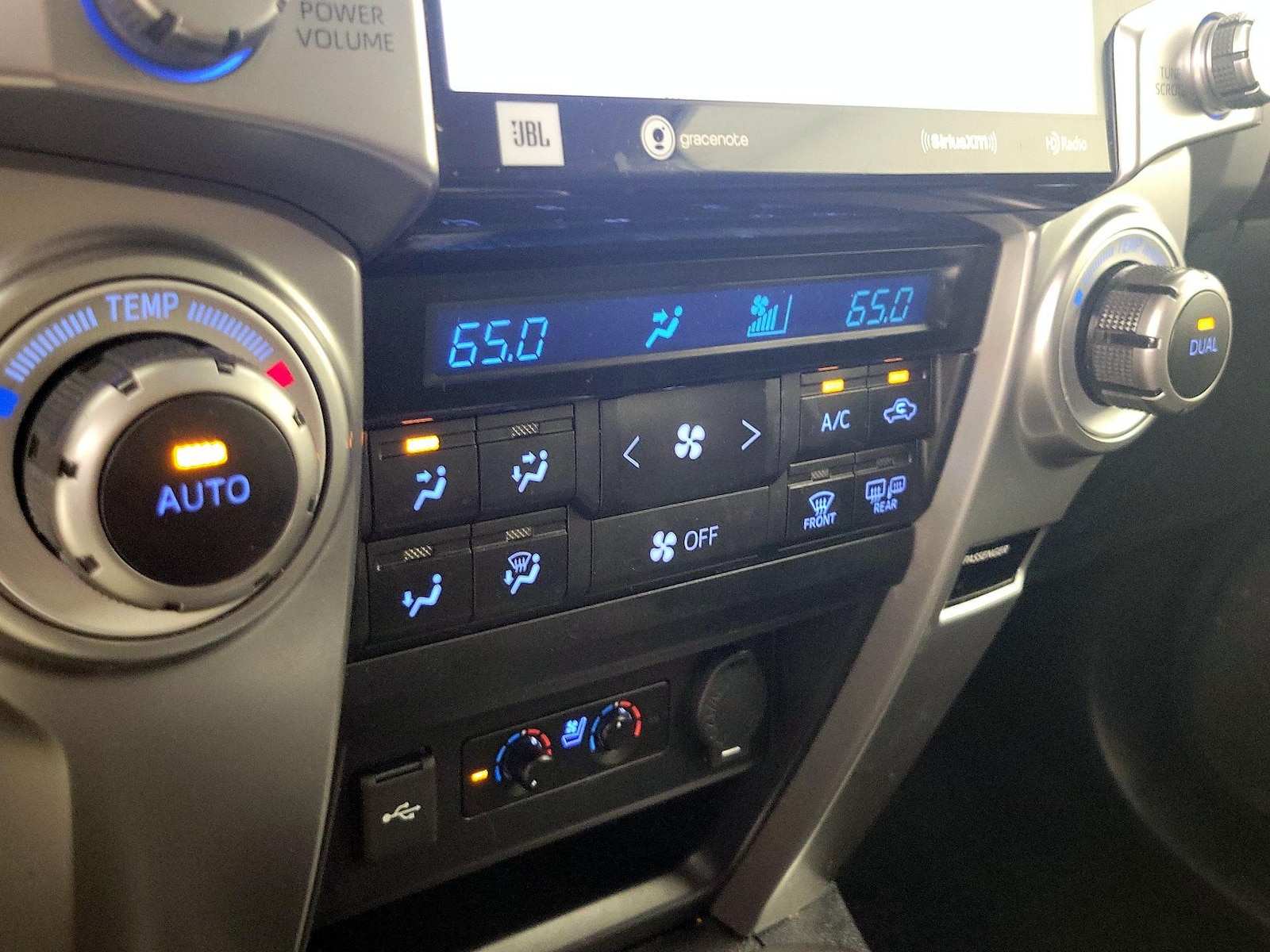 2022 Toyota 4Runner Limited - Photo 18