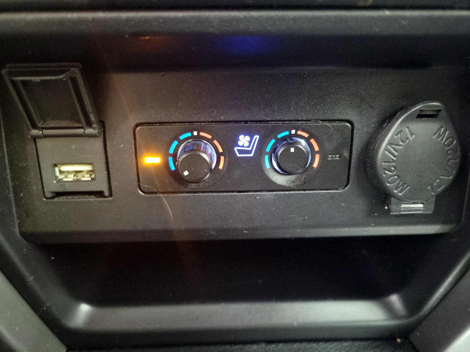 2022 Toyota 4Runner Limited - Photo 20