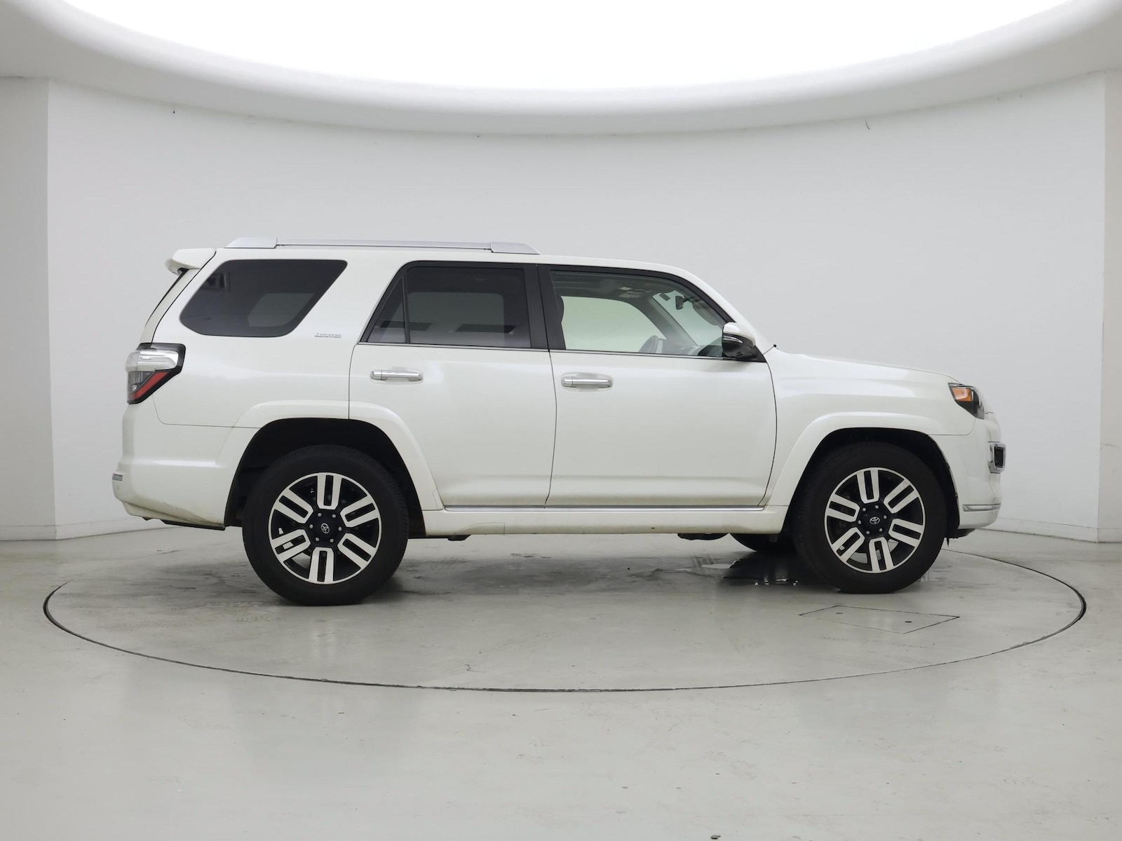 2022 Toyota 4Runner Limited - Photo 8