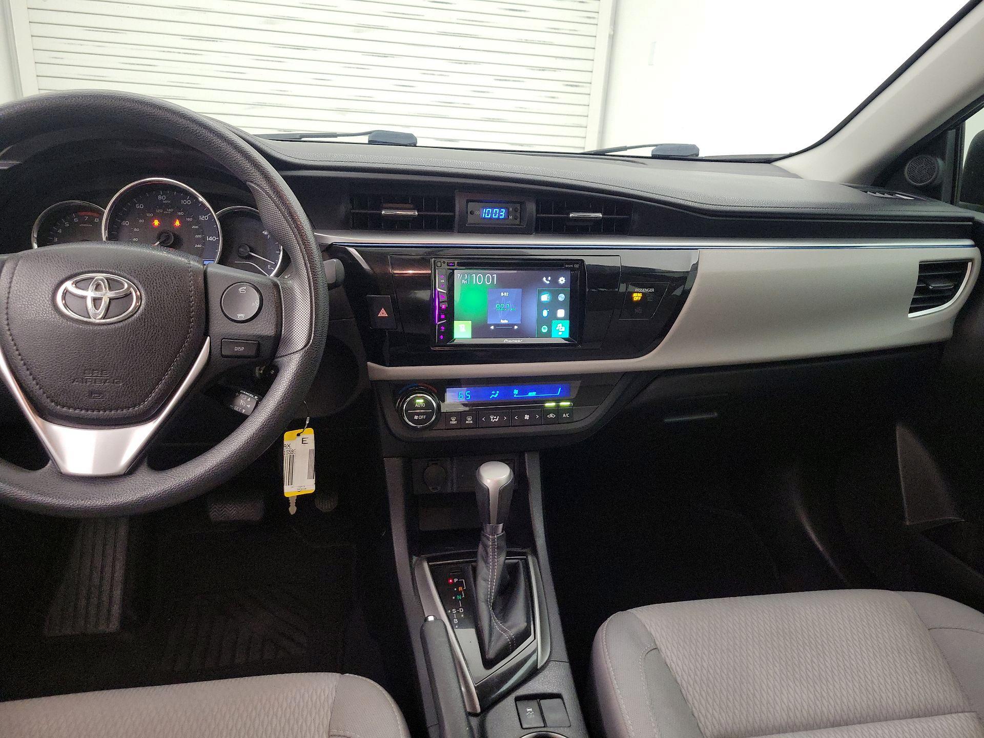 Thumbnail: 2014 Toyota Corolla - 9