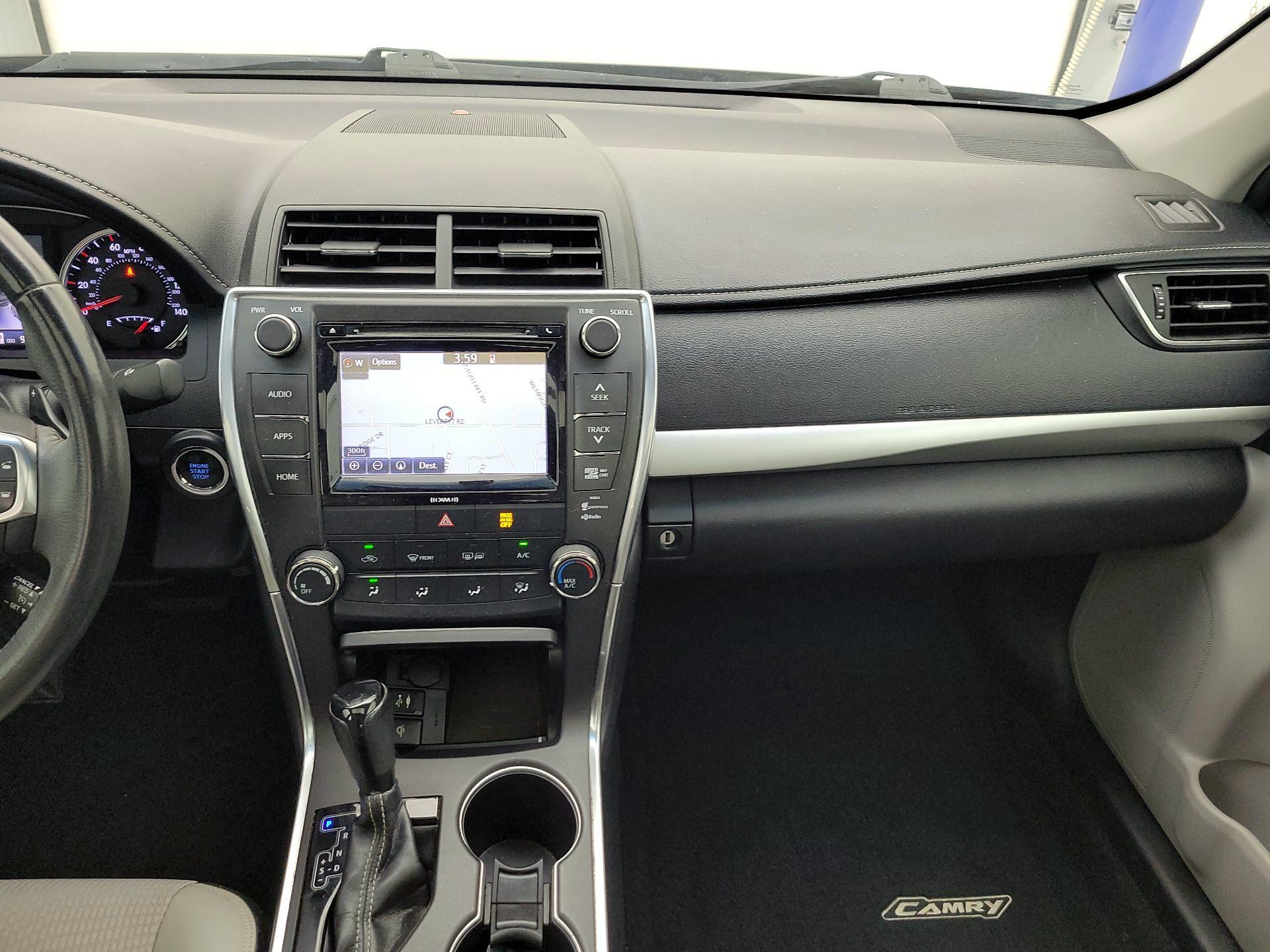 Thumbnail: 2017 Toyota Camry - 9