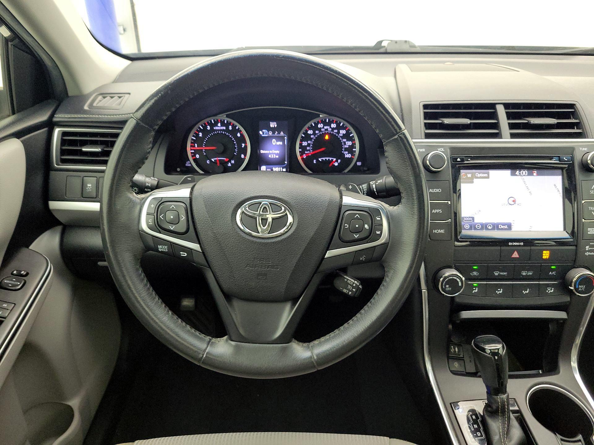 Thumbnail: 2017 Toyota Camry - 10
