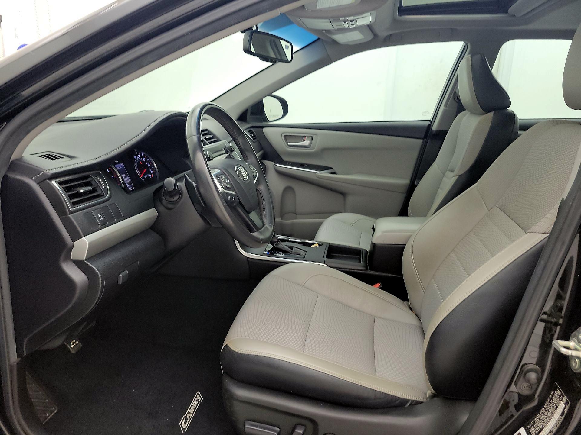 Thumbnail: 2017 Toyota Camry - 11