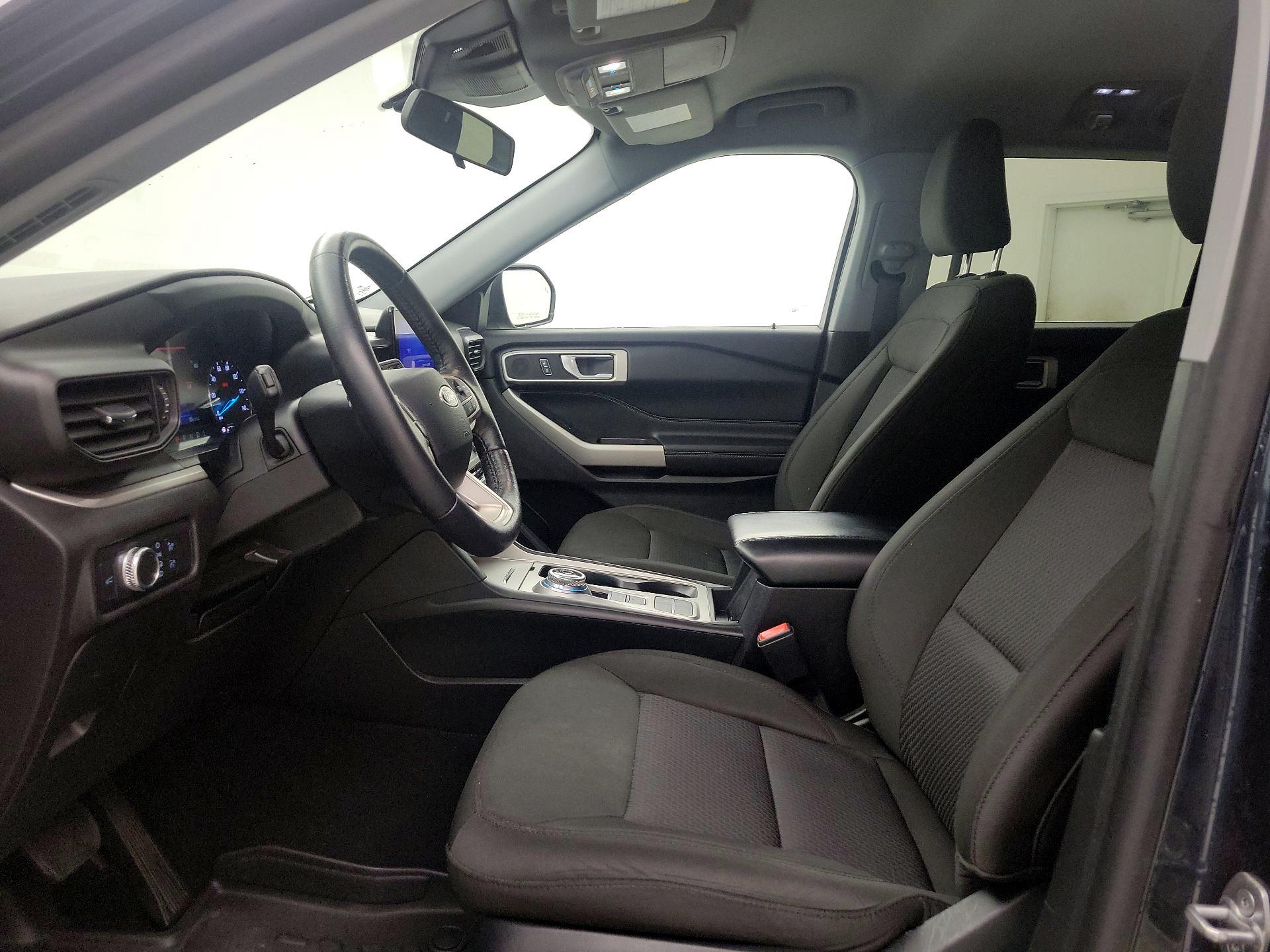 Thumbnail: 2022 Ford Explorer - 11