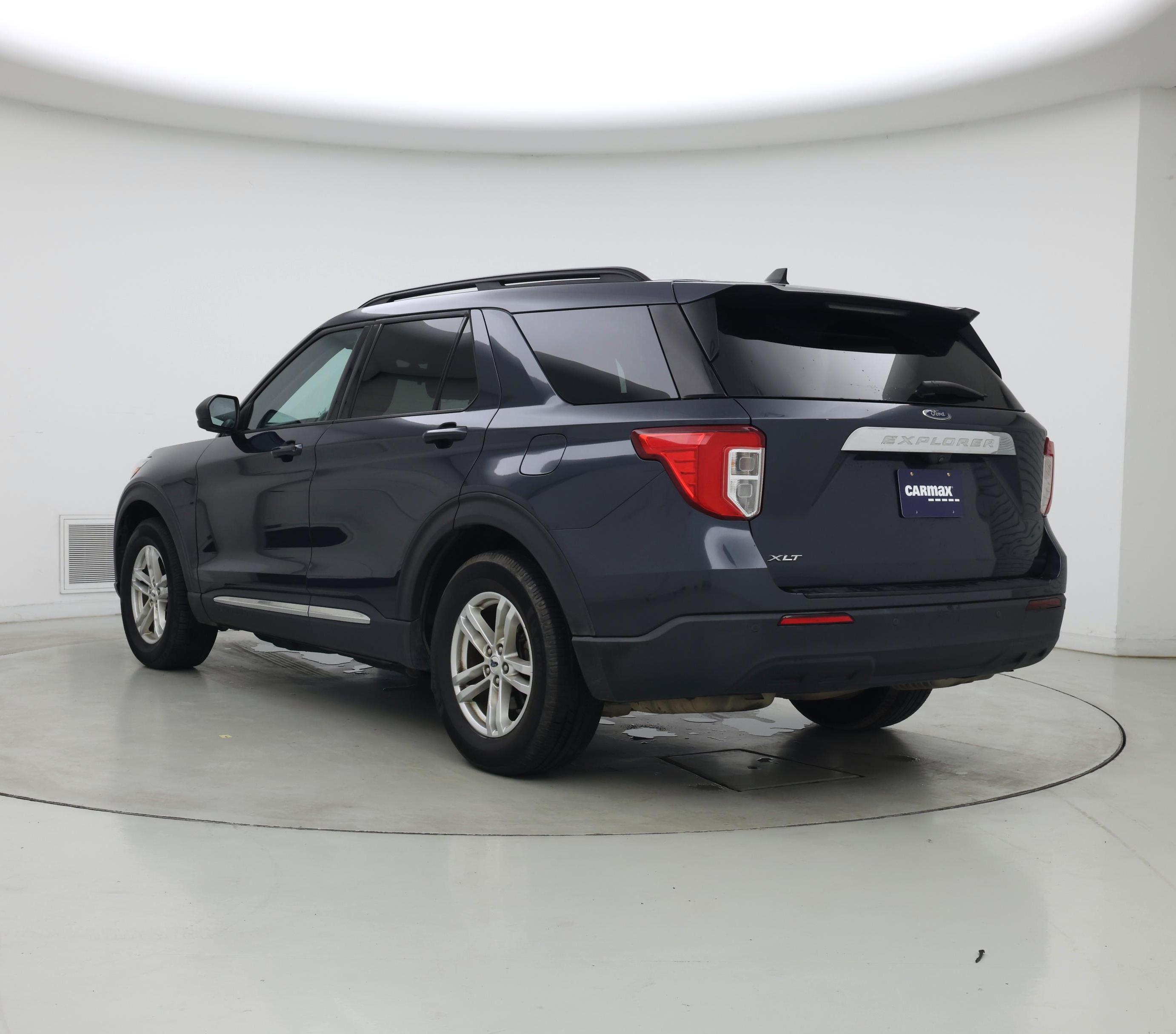 Thumbnail: 2022 Ford Explorer - 2