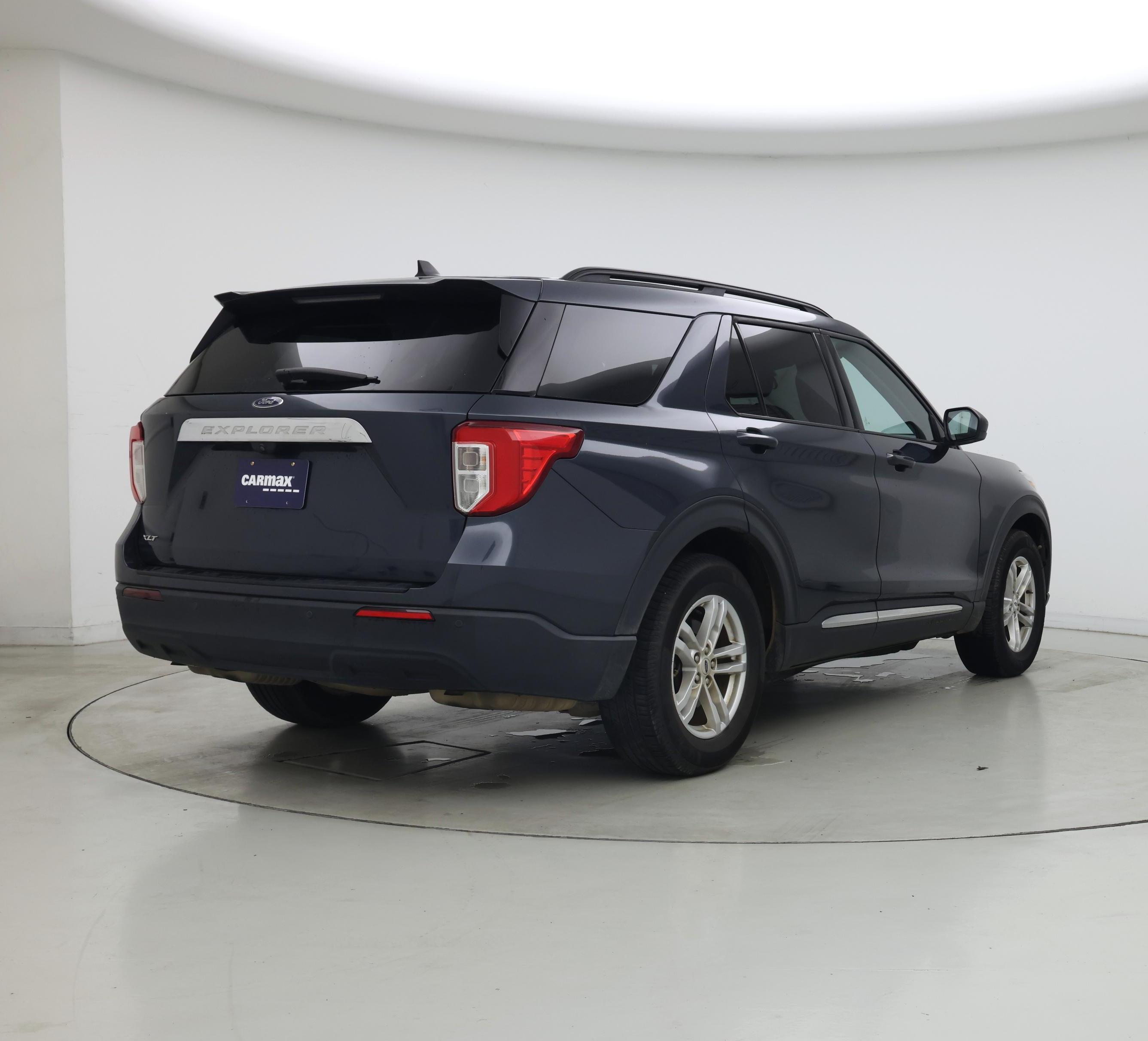 Thumbnail: 2022 Ford Explorer - 8