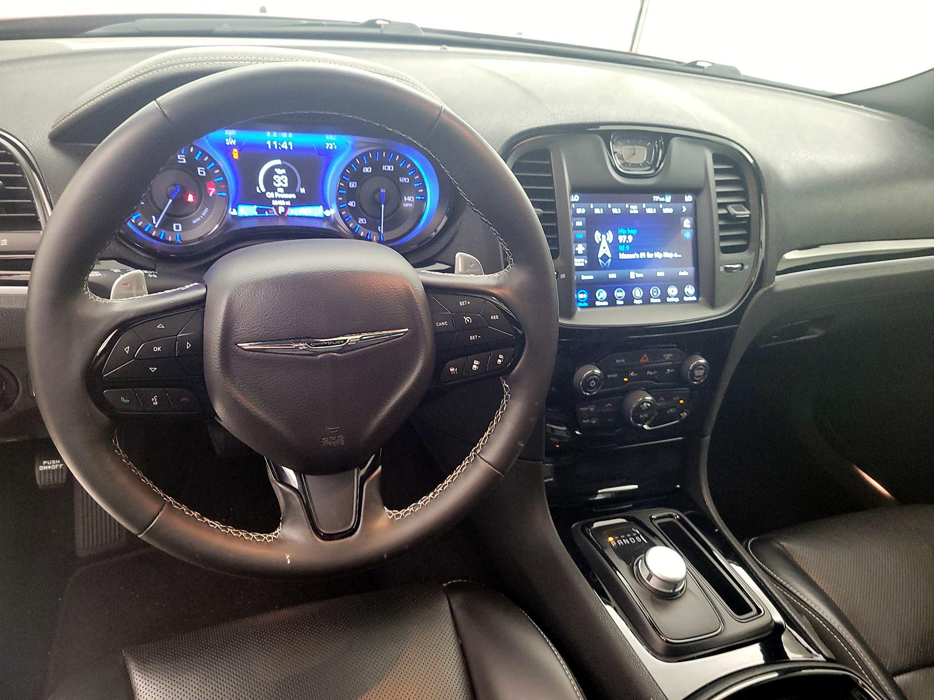 Thumbnail: 2020 Chrysler 300 - 9