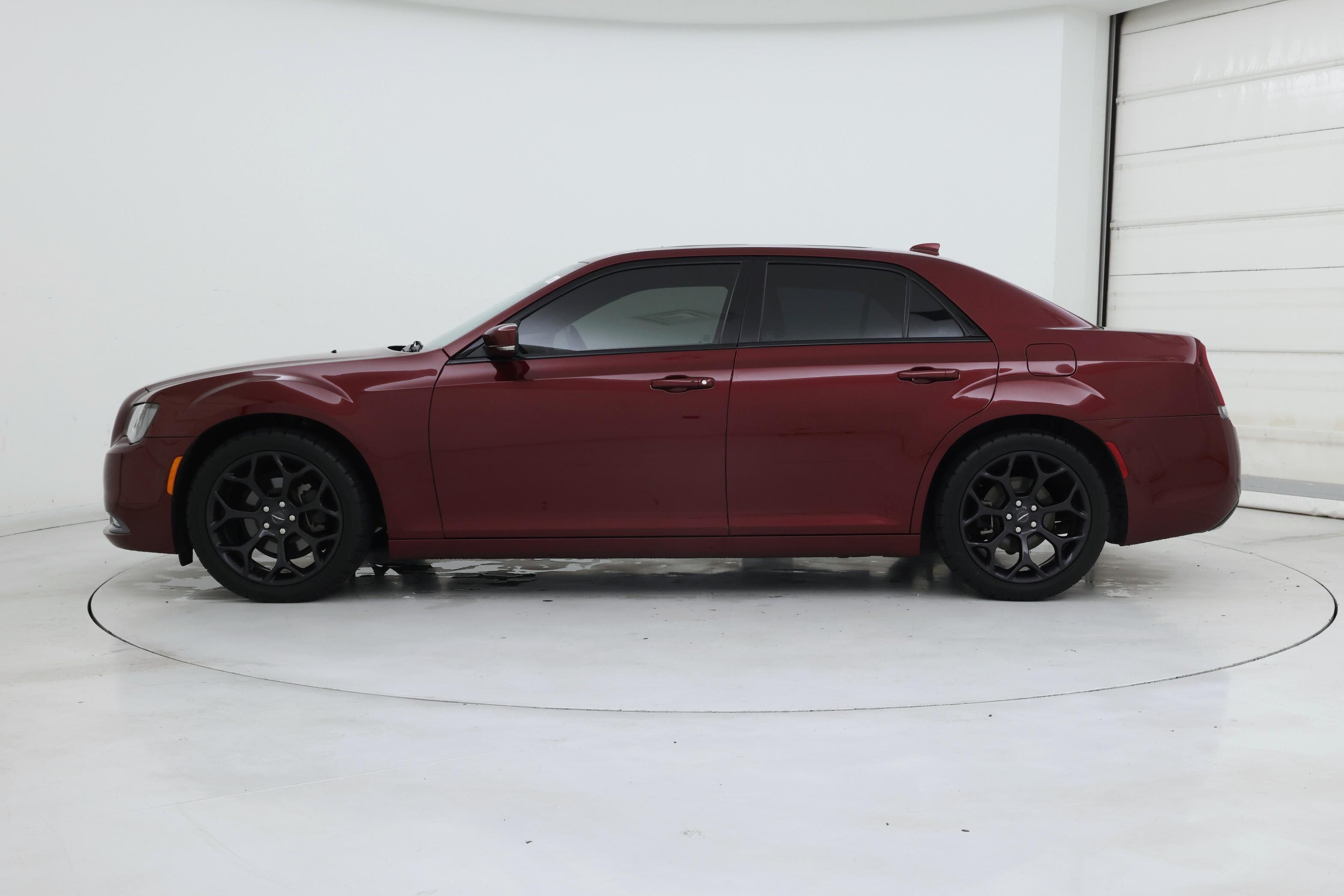 Thumbnail: 2020 Chrysler 300 - 3