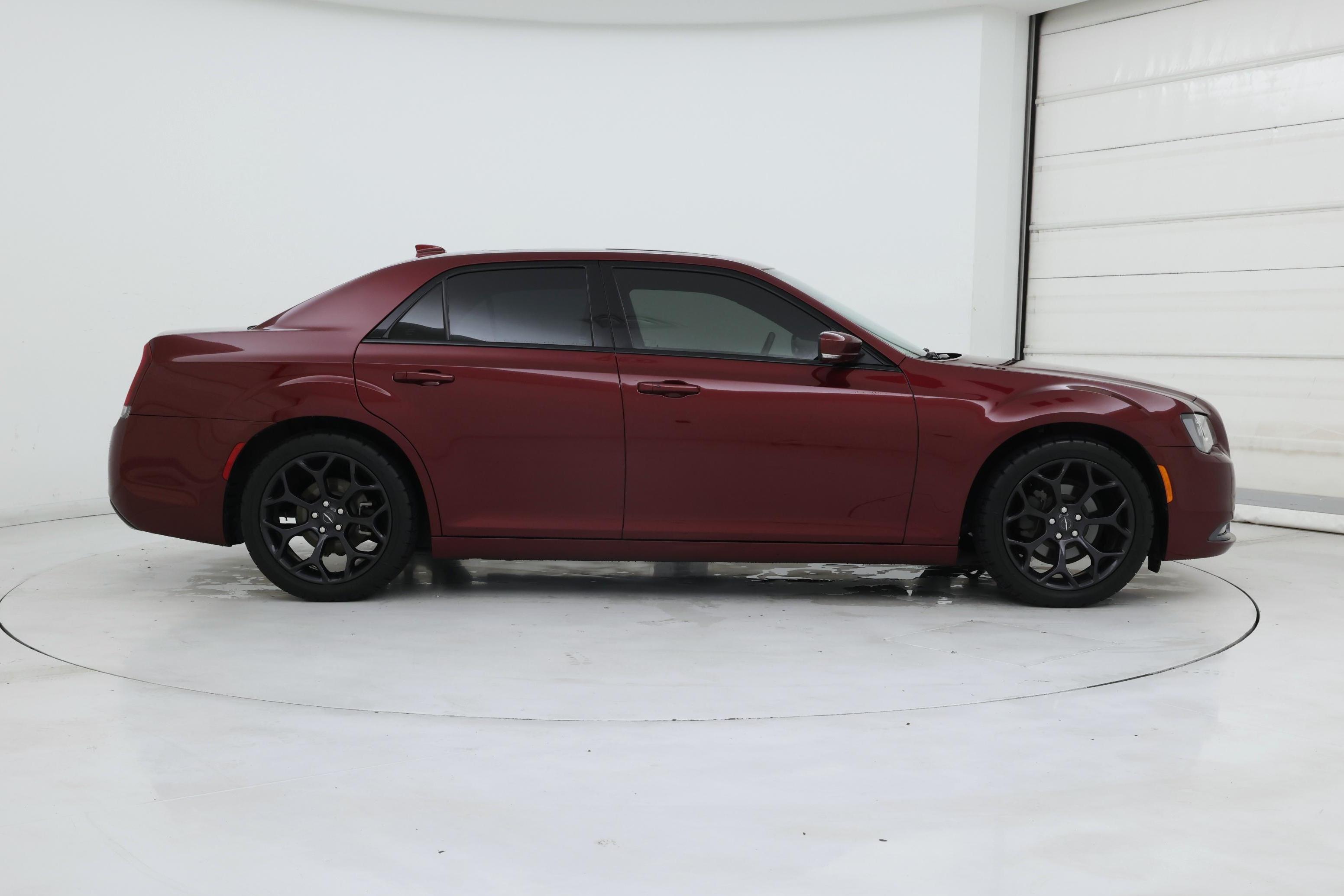 Thumbnail: 2020 Chrysler 300 - 7