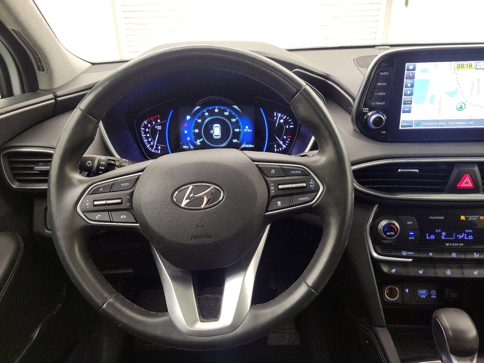2020 Hyundai Santa Fe Limited - Photo 11