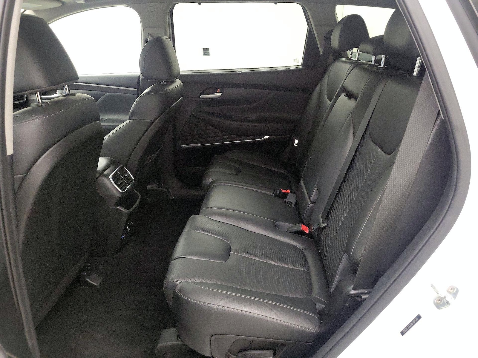 2020 Hyundai Santa Fe Limited - Photo 22