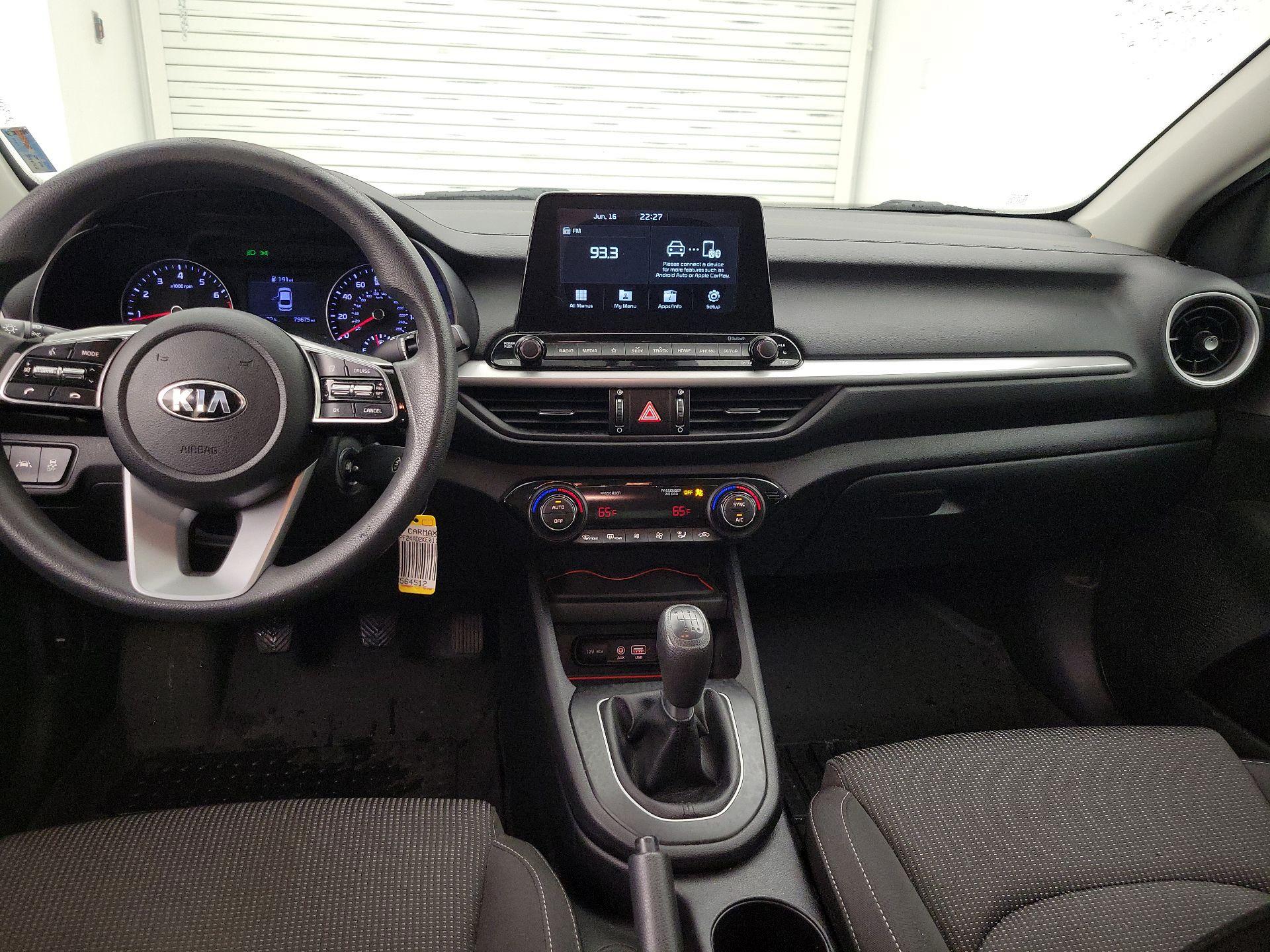 Thumbnail: 2019 Kia Forte - 9