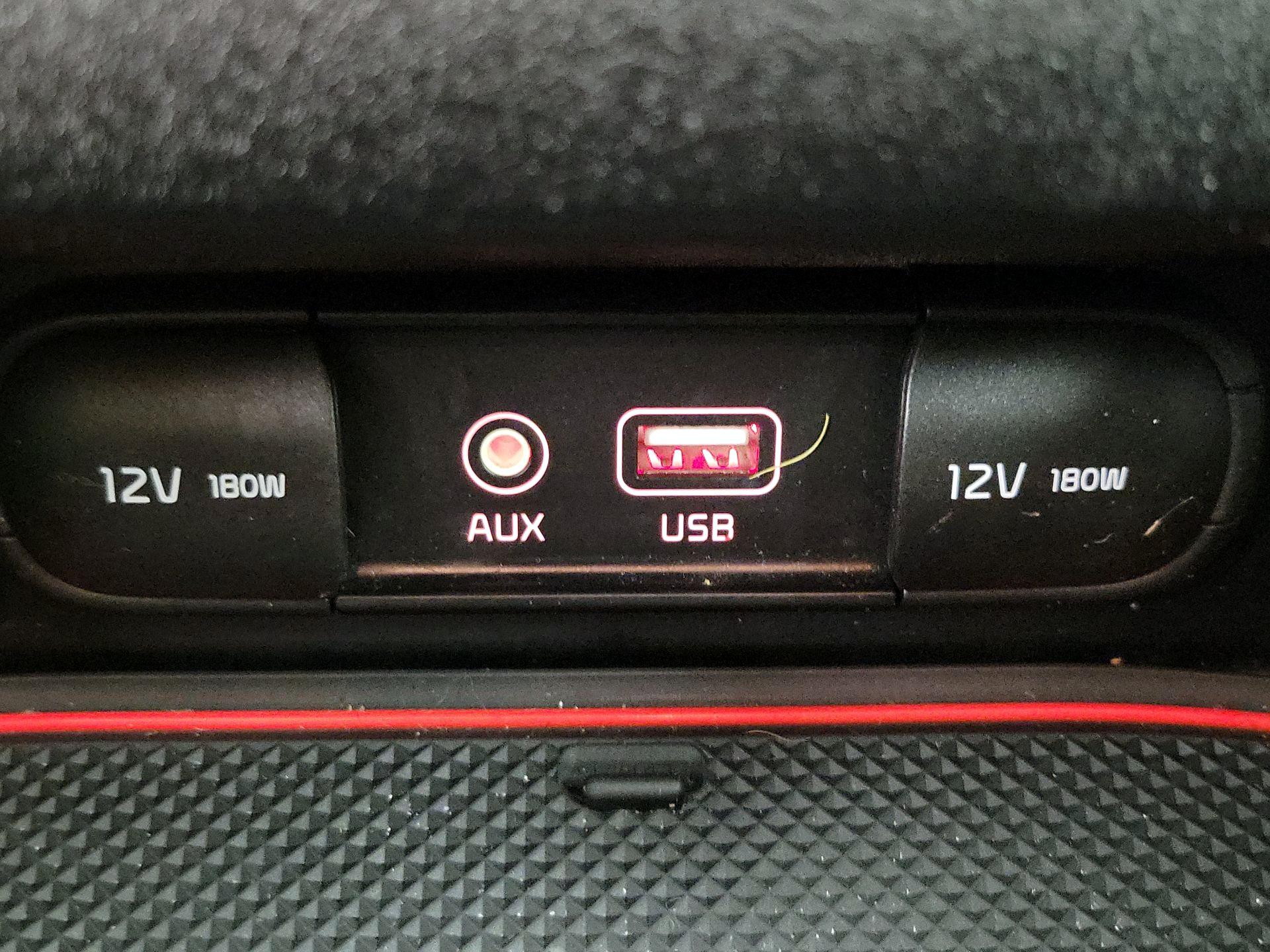 Thumbnail: 2019 Kia Forte - 18