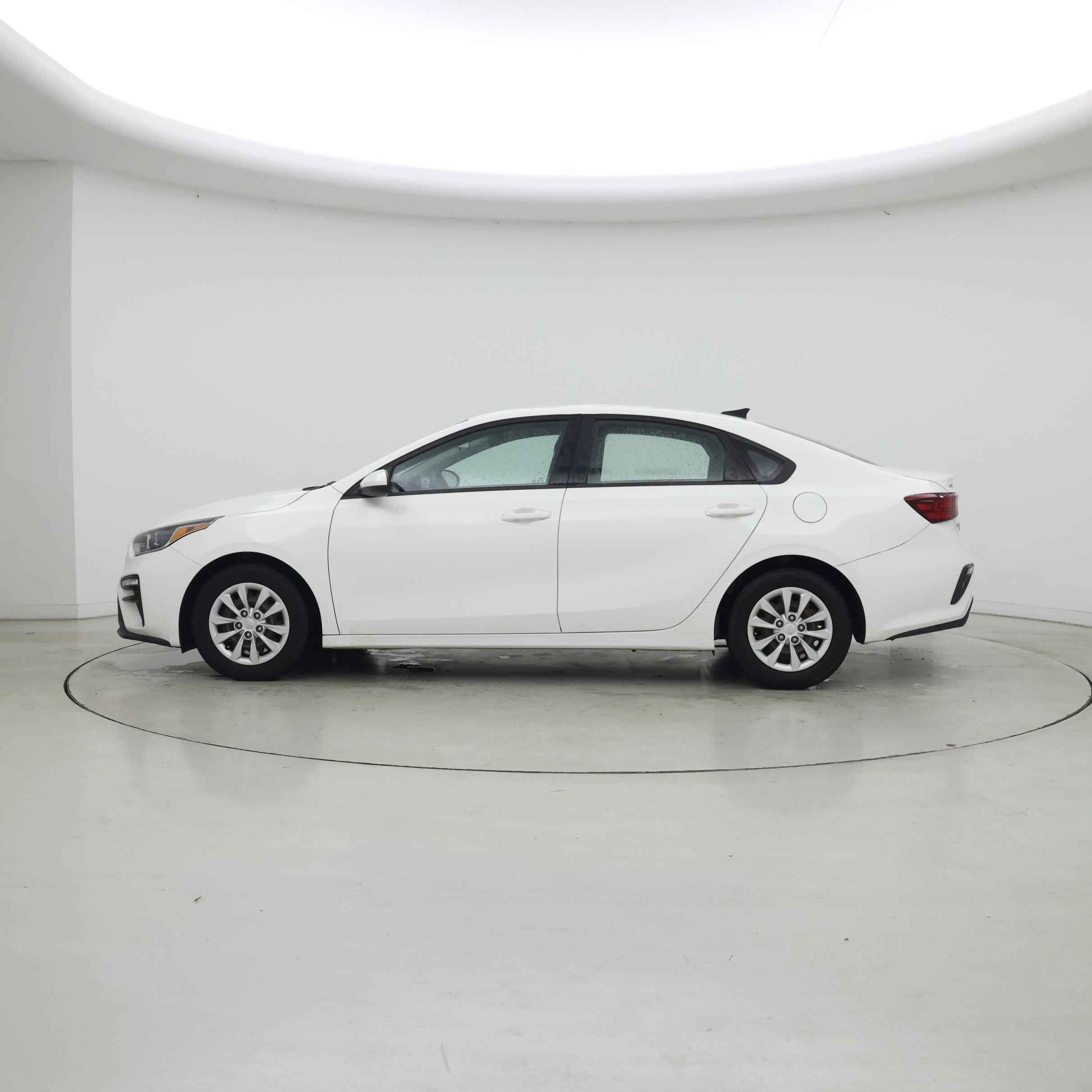 Thumbnail: 2019 Kia Forte - 3