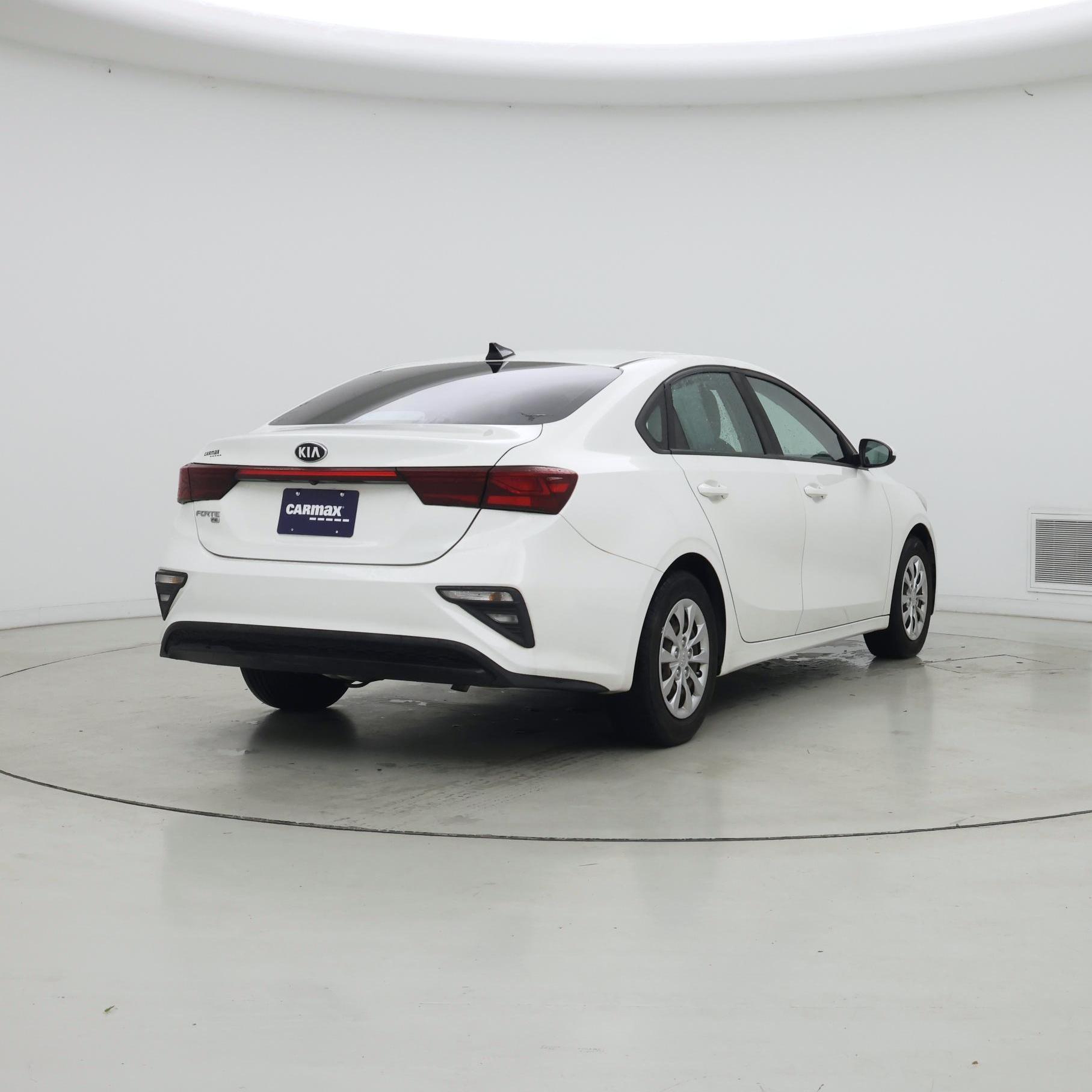 Thumbnail: 2019 Kia Forte - 8