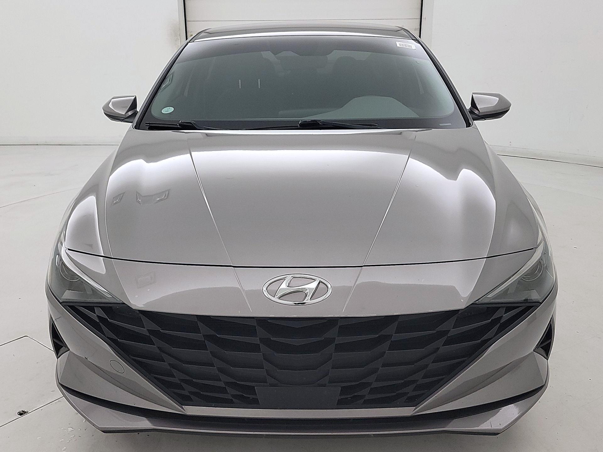 Thumbnail: 2022 Hyundai Elantra - 2
