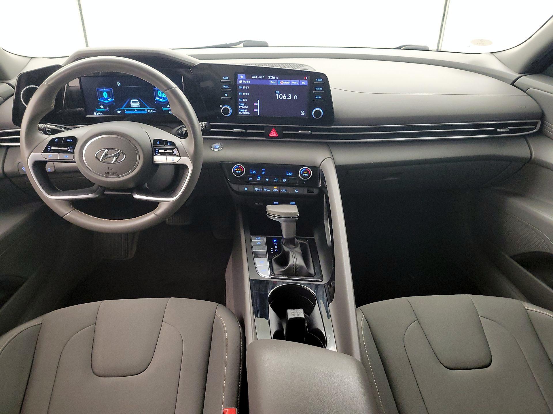 Thumbnail: 2022 Hyundai Elantra - 8