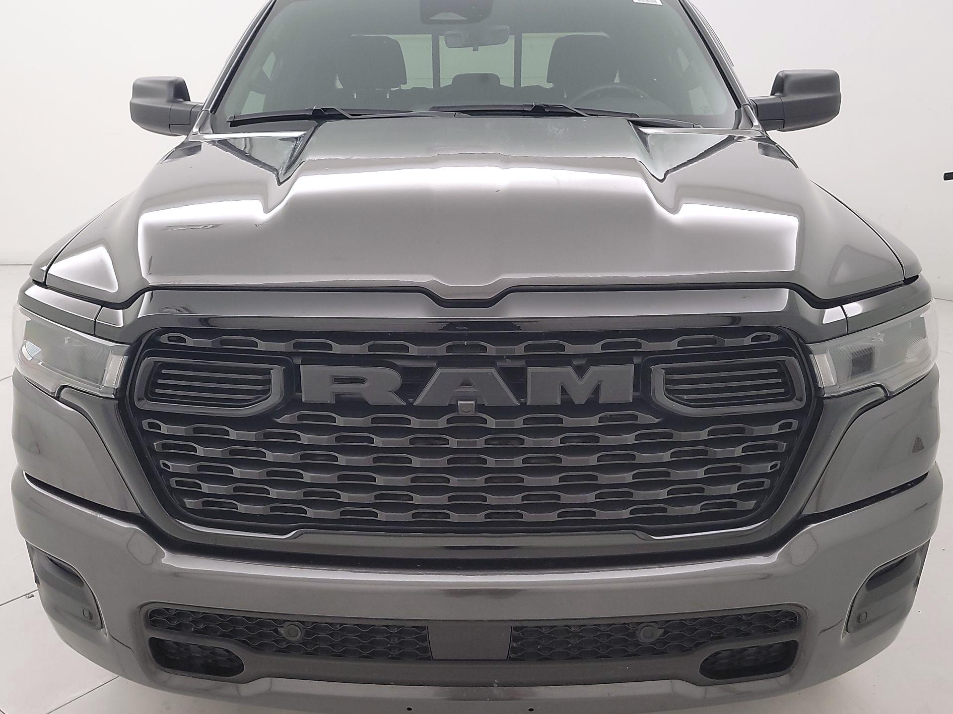 Thumbnail: 2025 RAM 1500 - 2