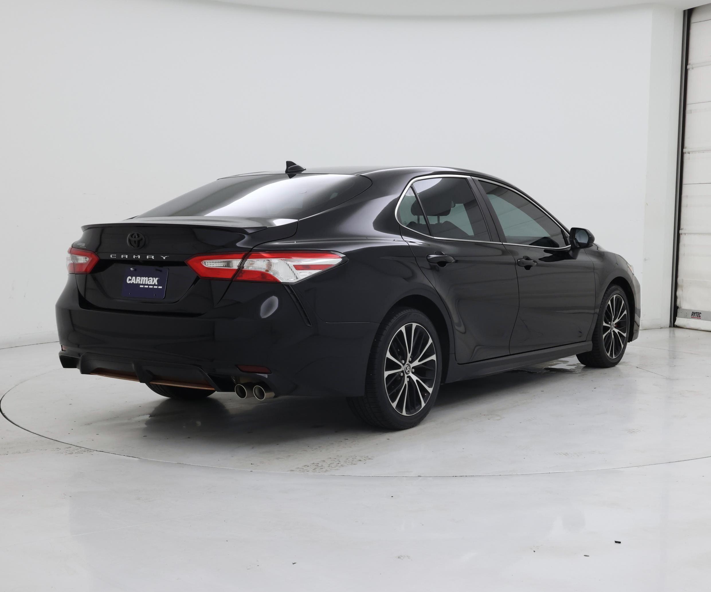 Thumbnail: 2020 Toyota Camry - 8