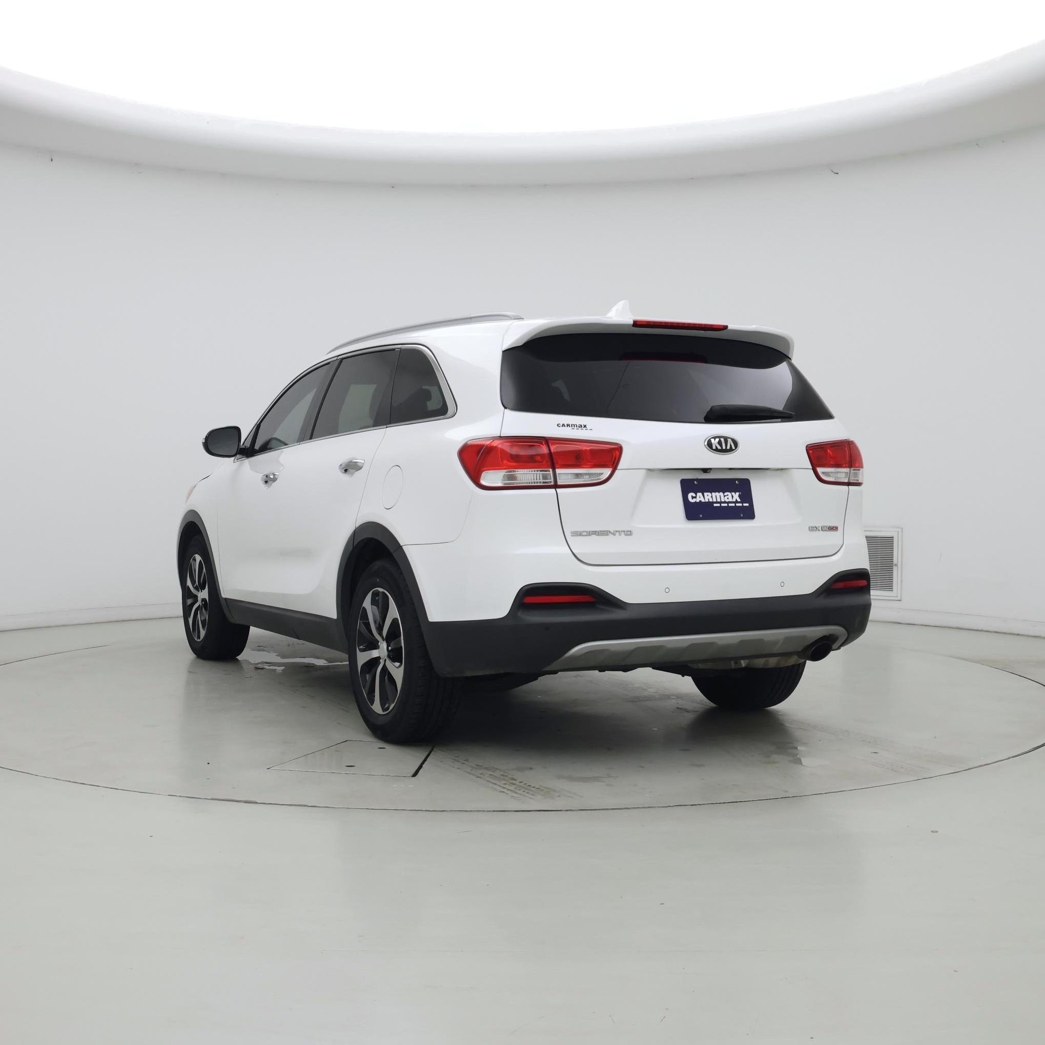 Thumbnail: 2016 Kia Sorento - 2