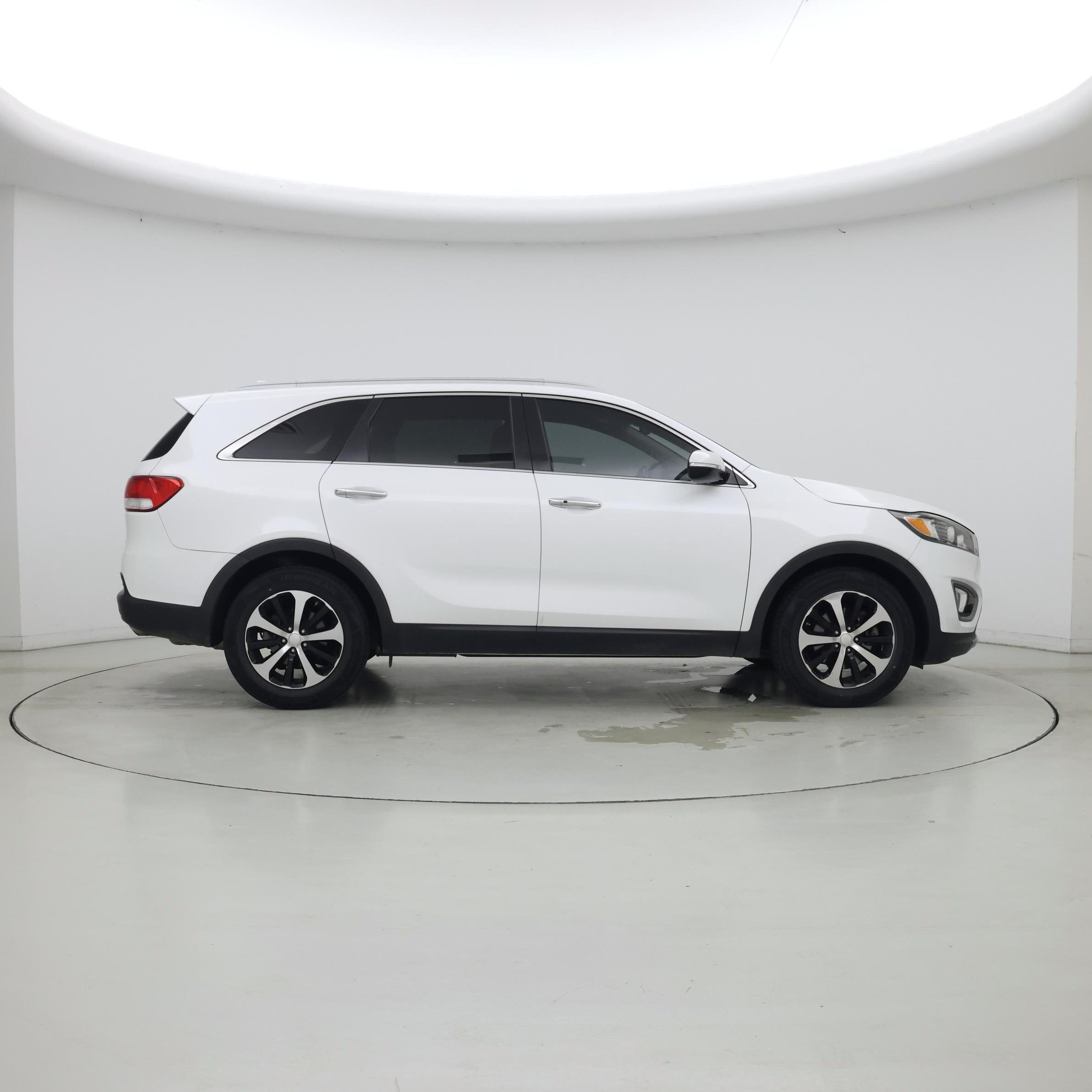Thumbnail: 2016 Kia Sorento - 7