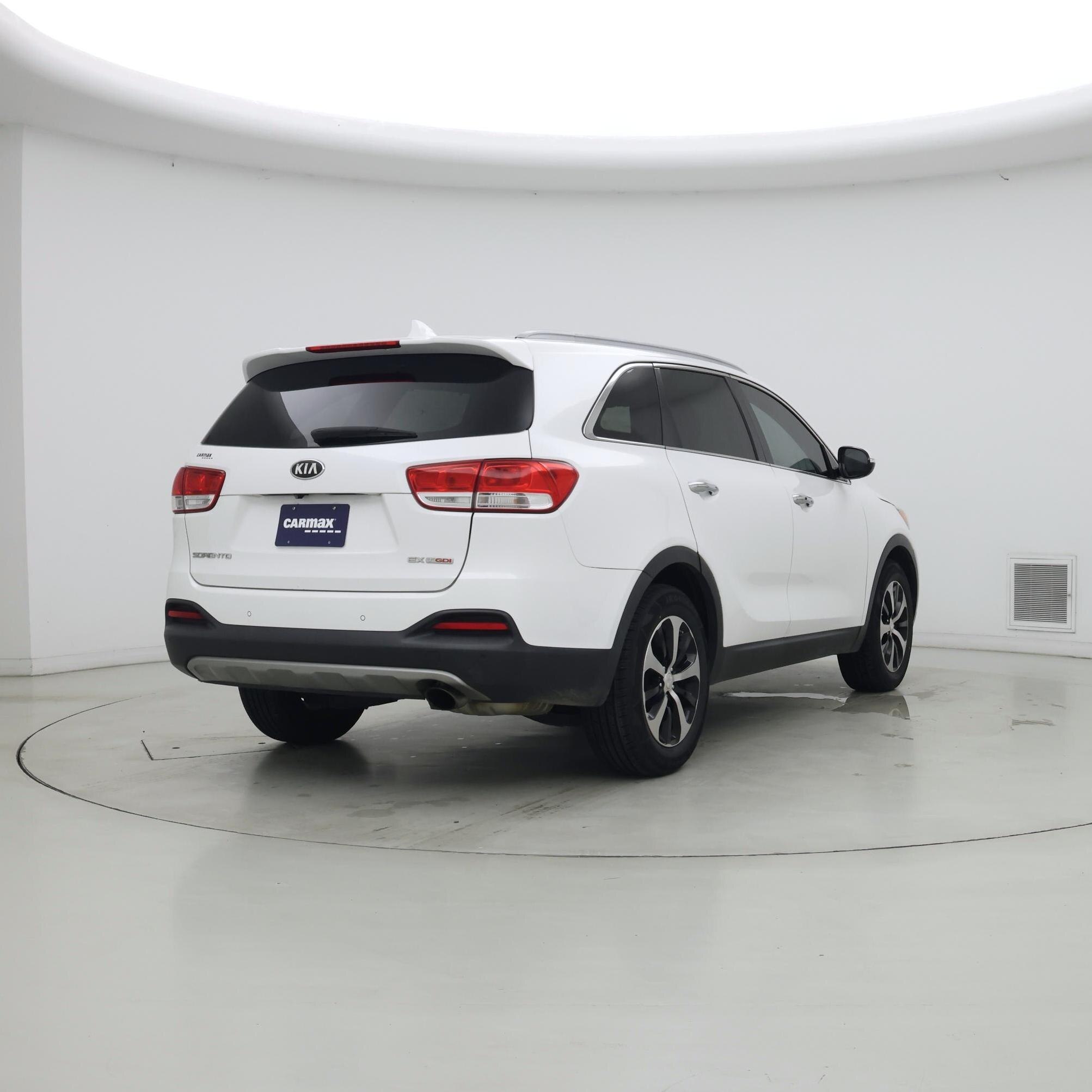 Thumbnail: 2016 Kia Sorento - 8