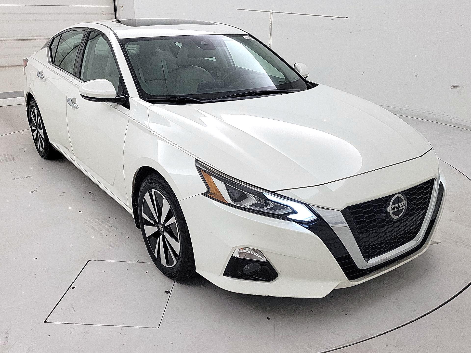 Thumbnail: 2019 Nissan Altima - 1
