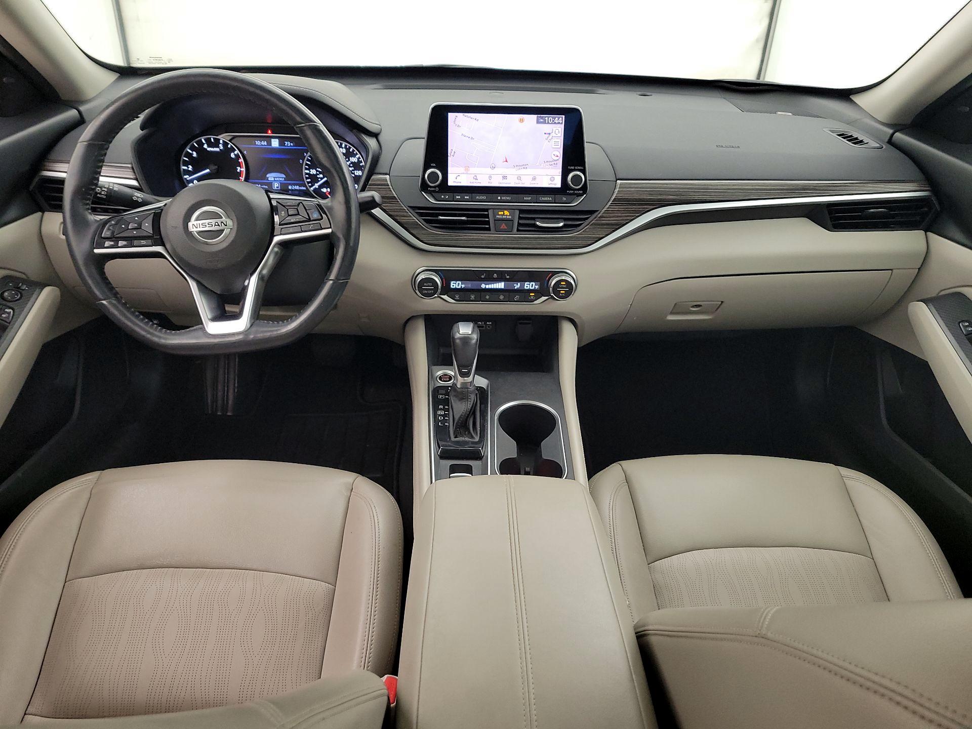 Thumbnail: 2019 Nissan Altima - 8