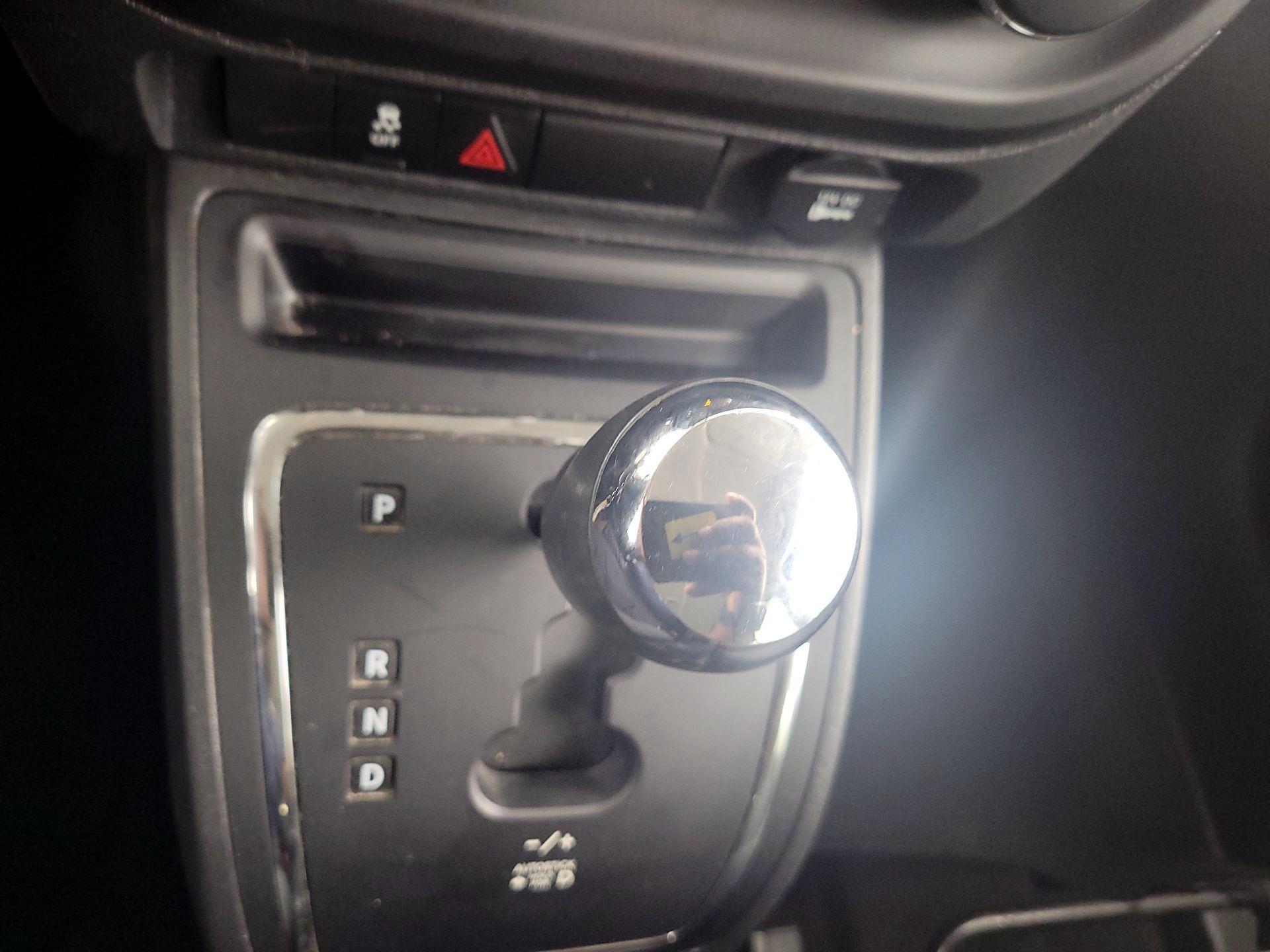 Thumbnail: 2015 Jeep Patriot - 15