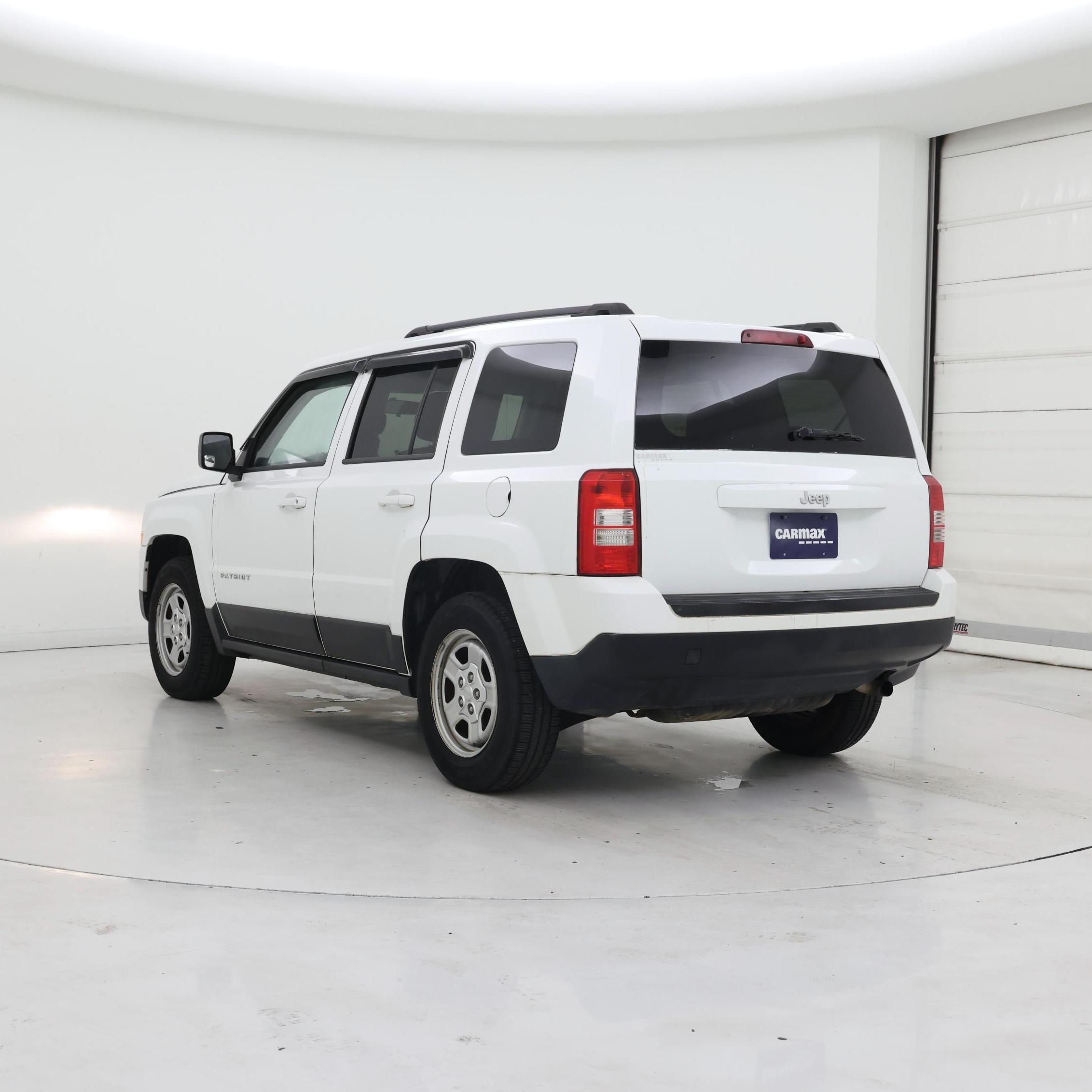 Thumbnail: 2015 Jeep Patriot - 2