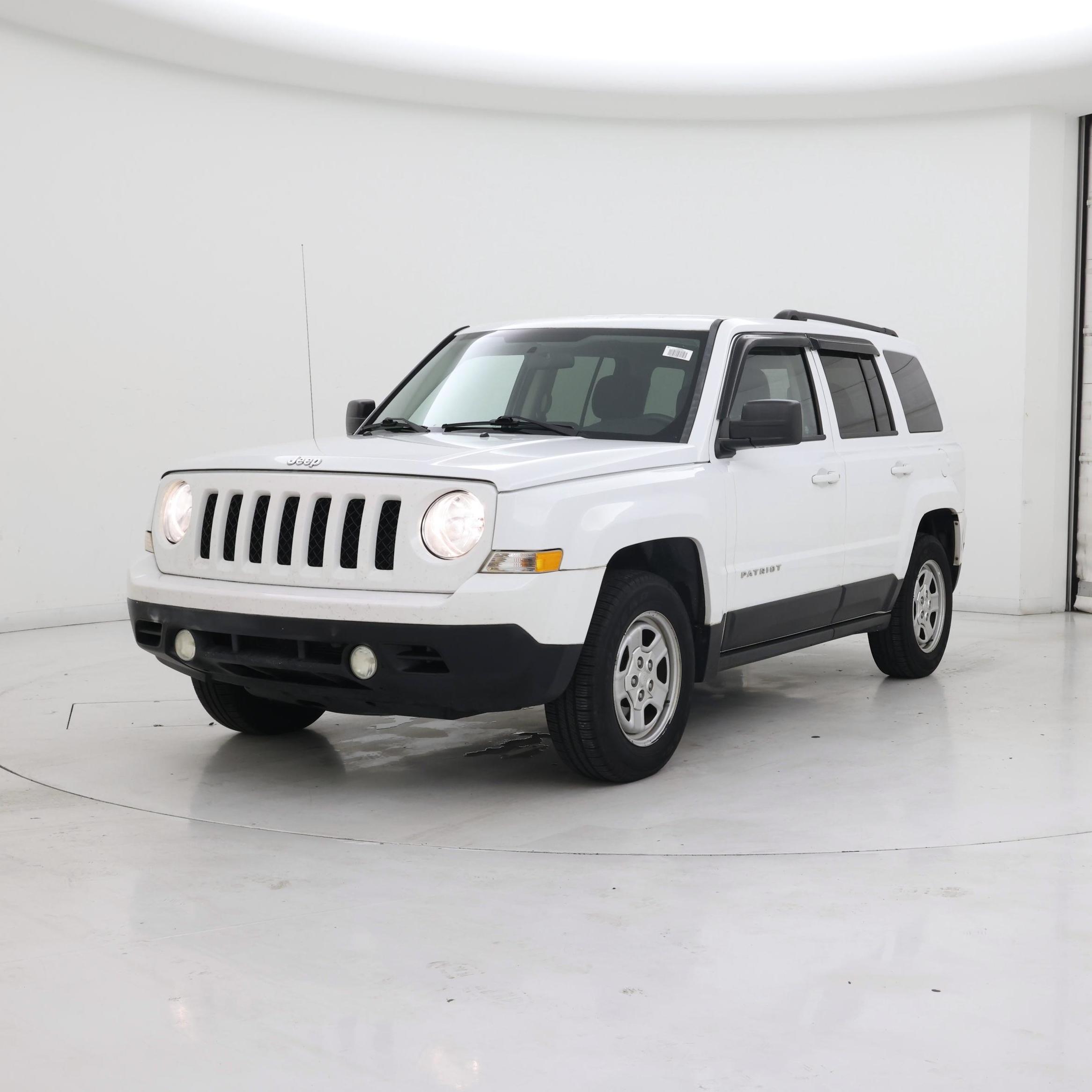 Thumbnail: 2015 Jeep Patriot - 4