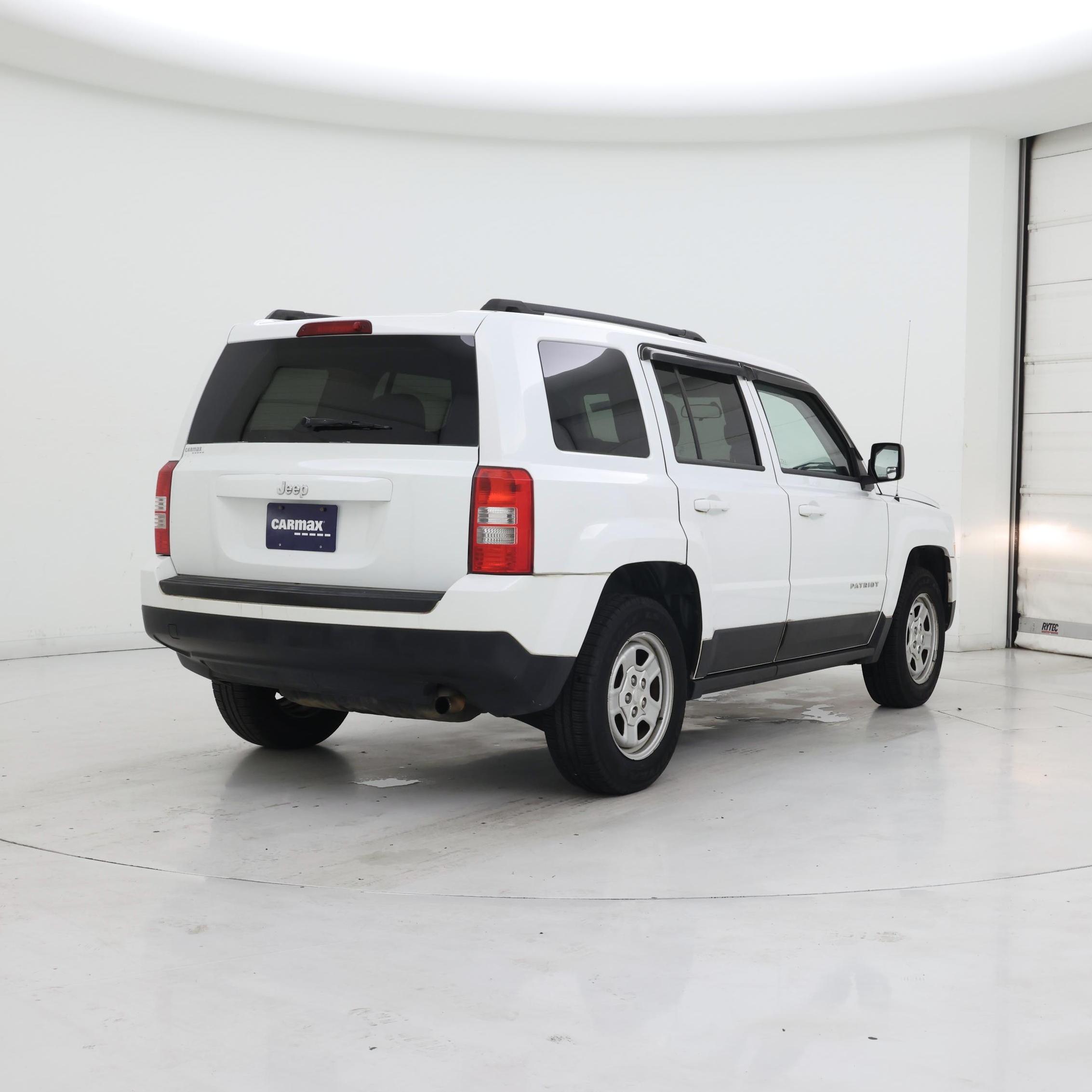 Thumbnail: 2015 Jeep Patriot - 8