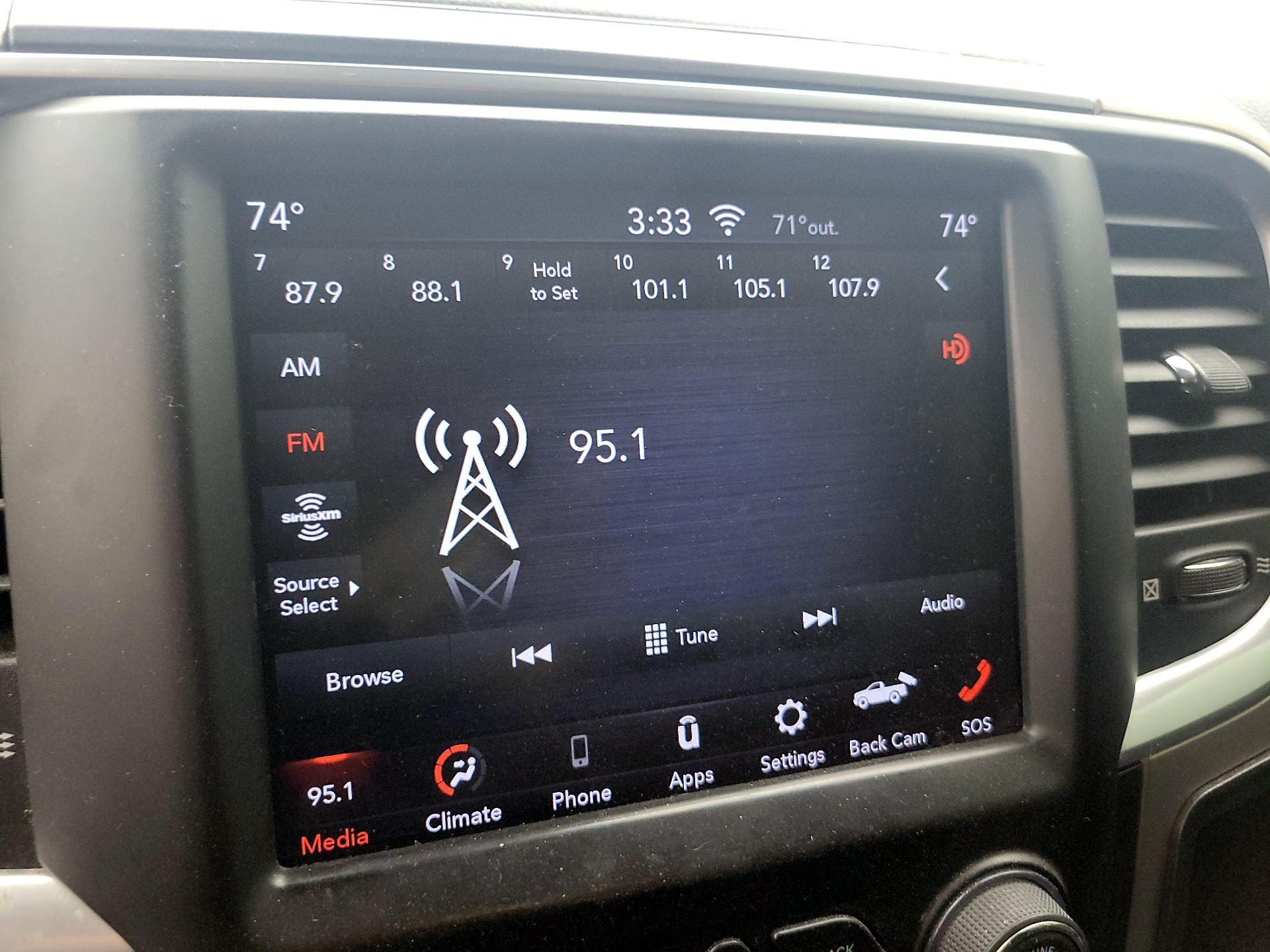 Thumbnail: 2019 RAM 1500 Classic - 15