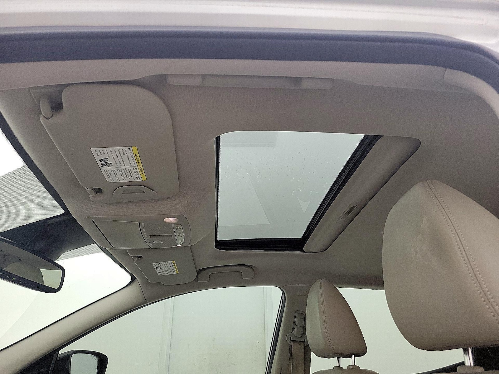 Sunroof(s) & Overhead Airbags